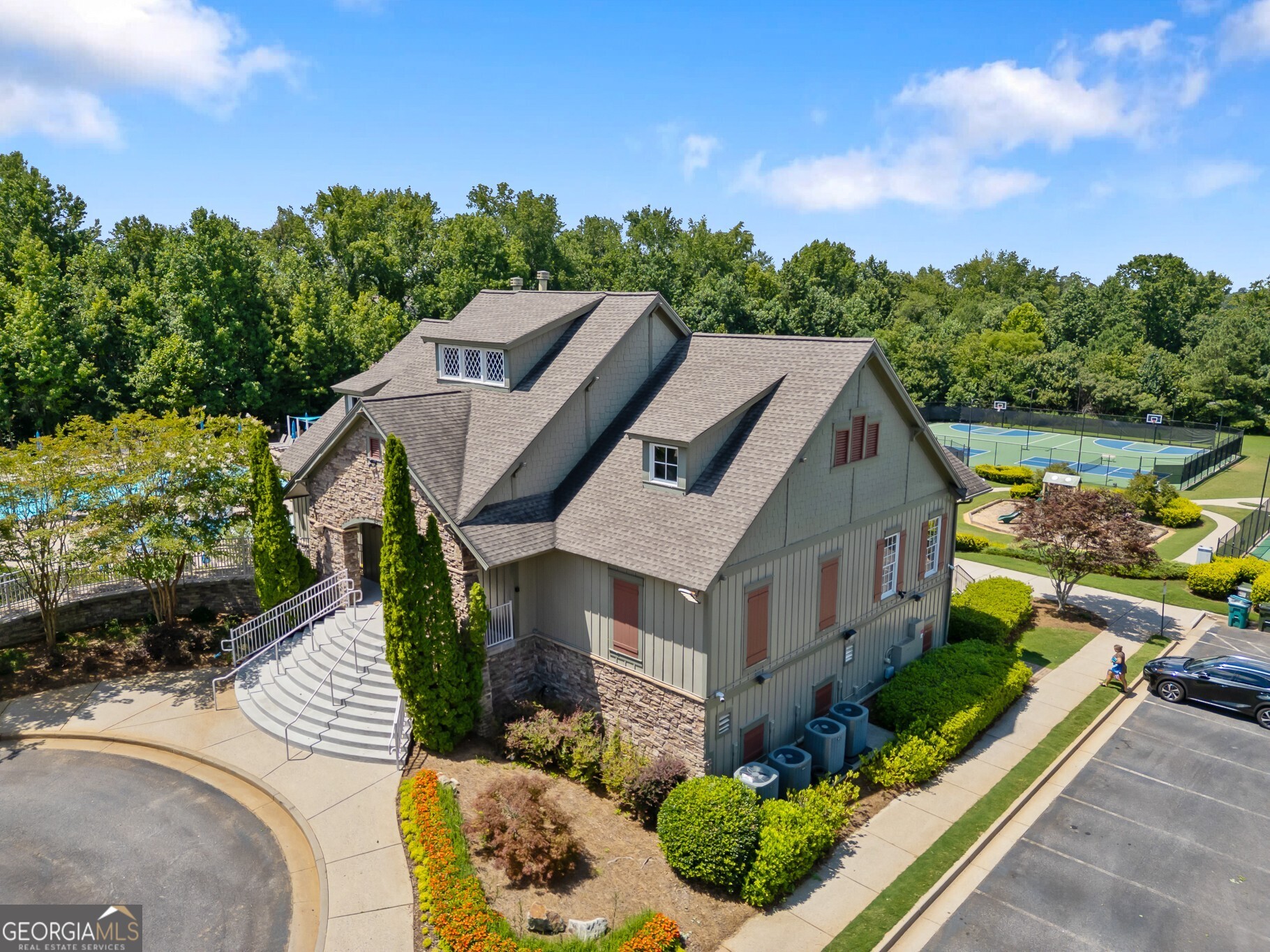 5505 Weddington Drive