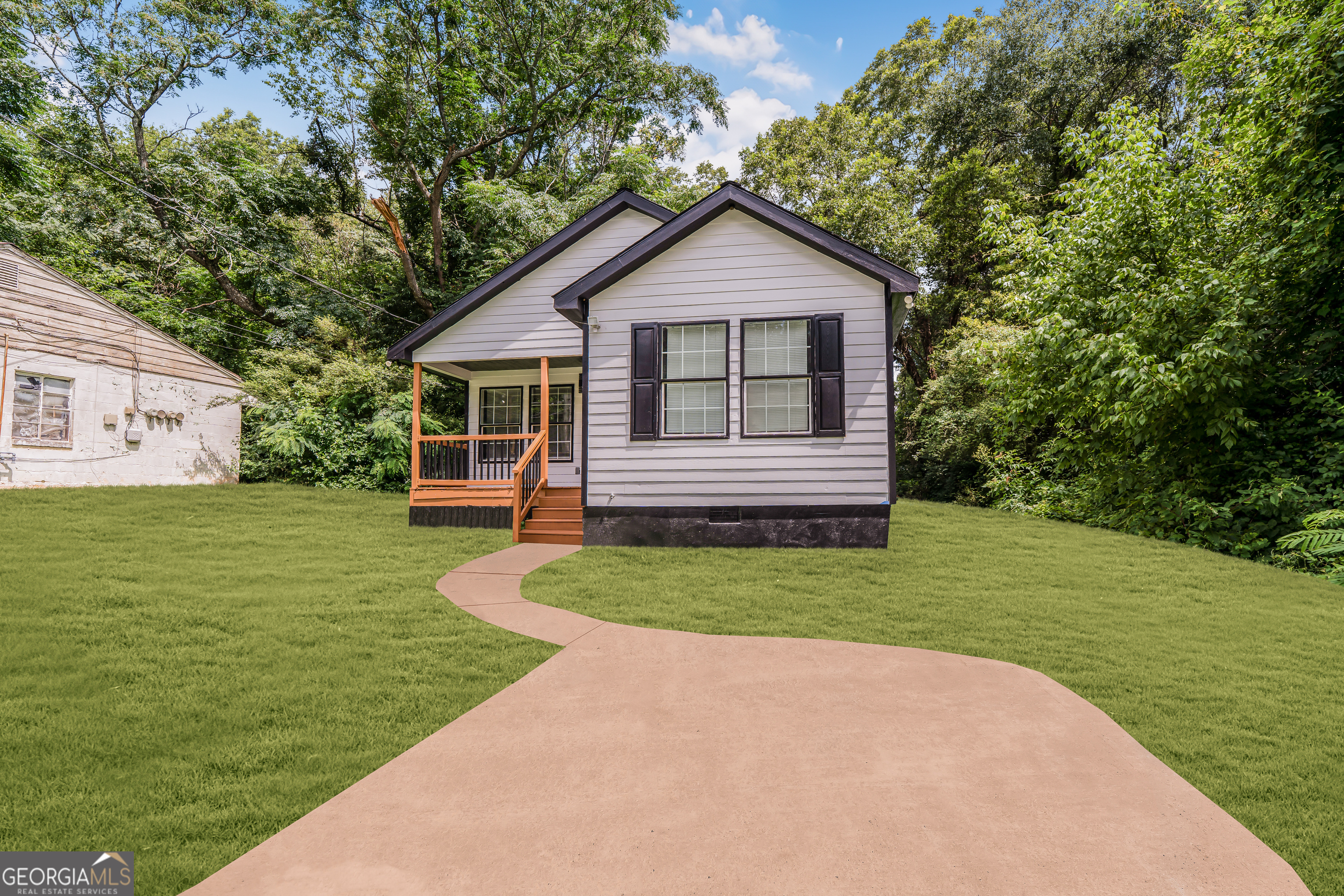 1111 Osborne Street SW