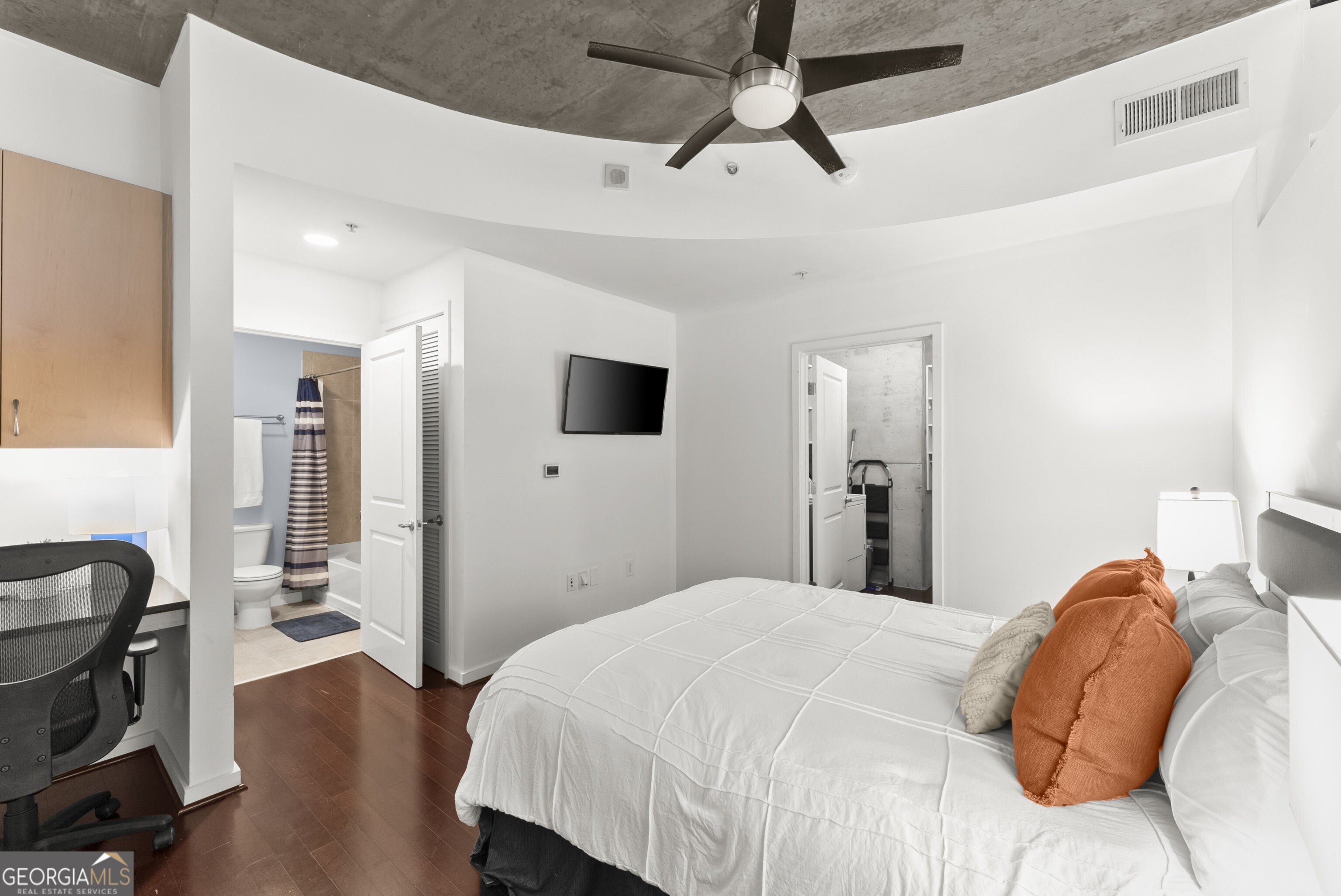 860 Peachtree Street NE # 712