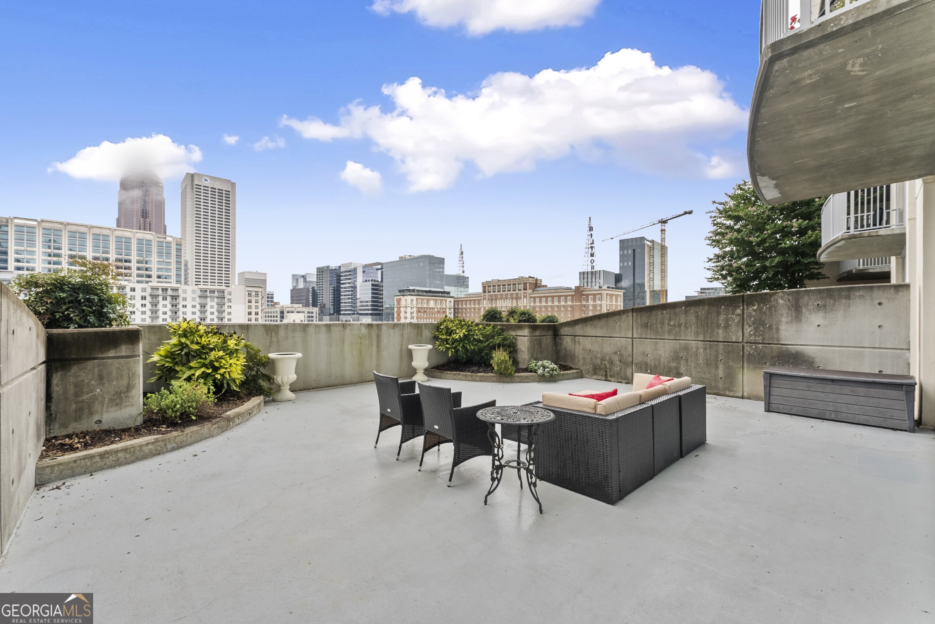 860 Peachtree Street NE # 712