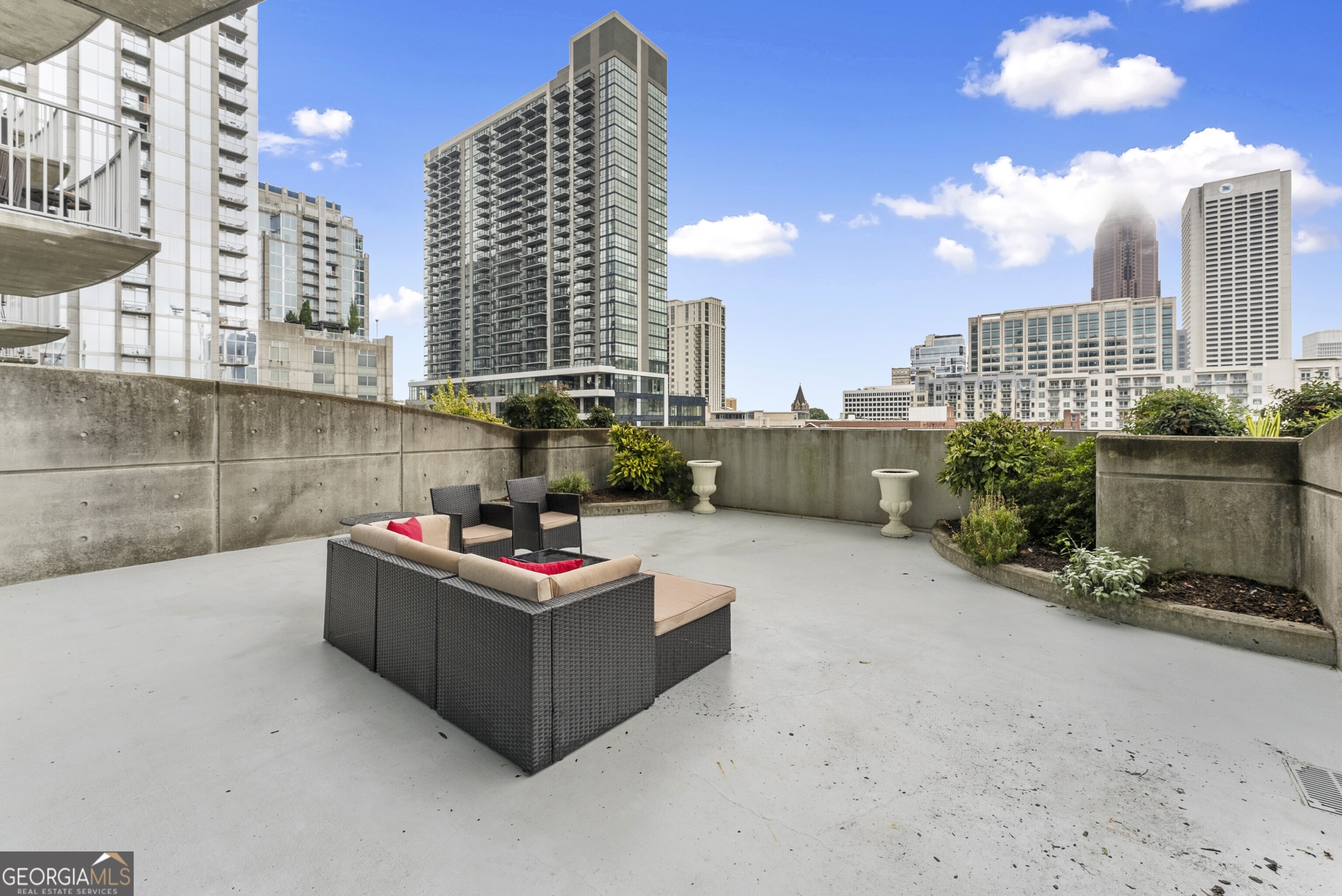 860 Peachtree Street NE # 712