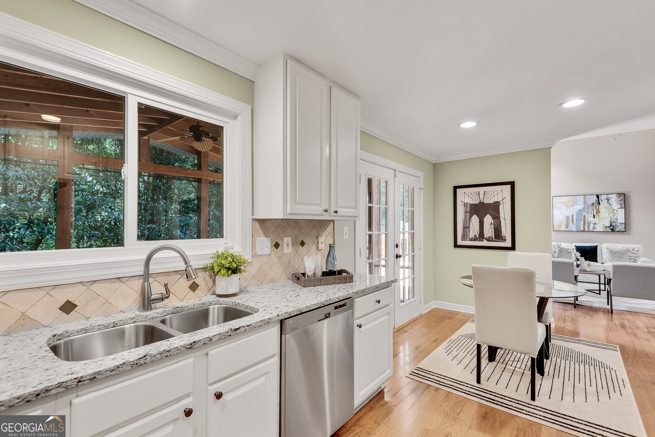 1410 Crescent Walk