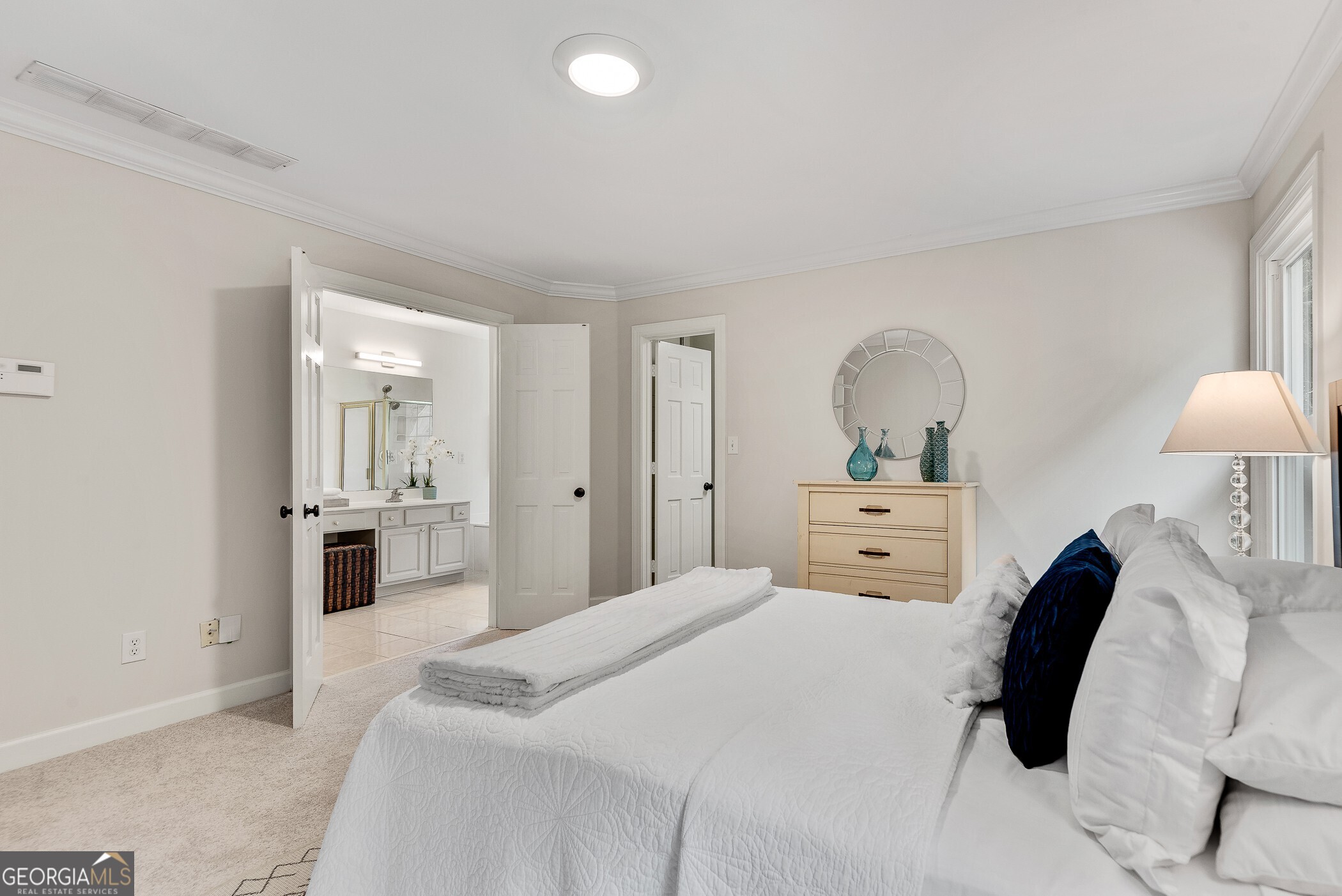 1410 Crescent Walk