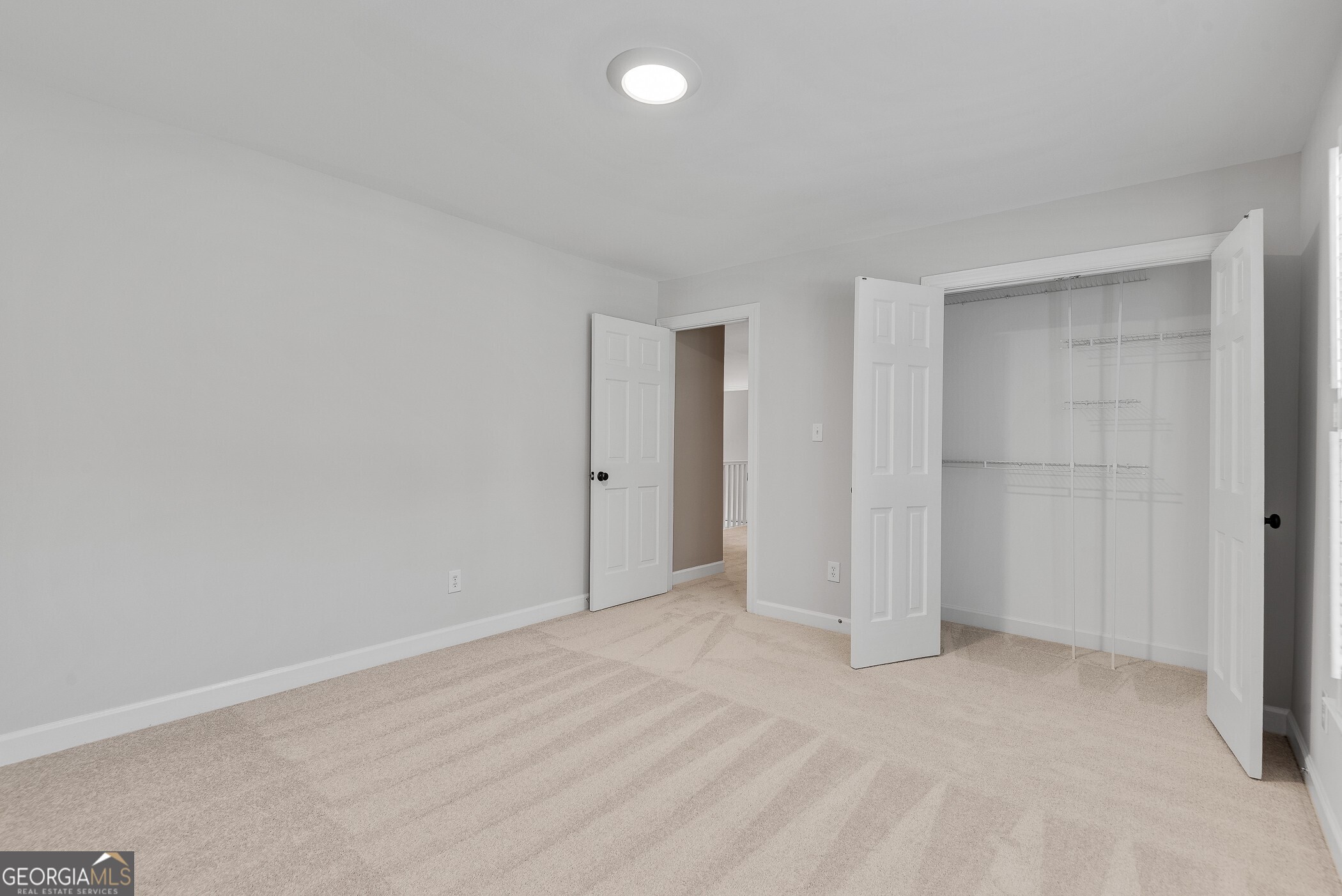 1410 Crescent Walk