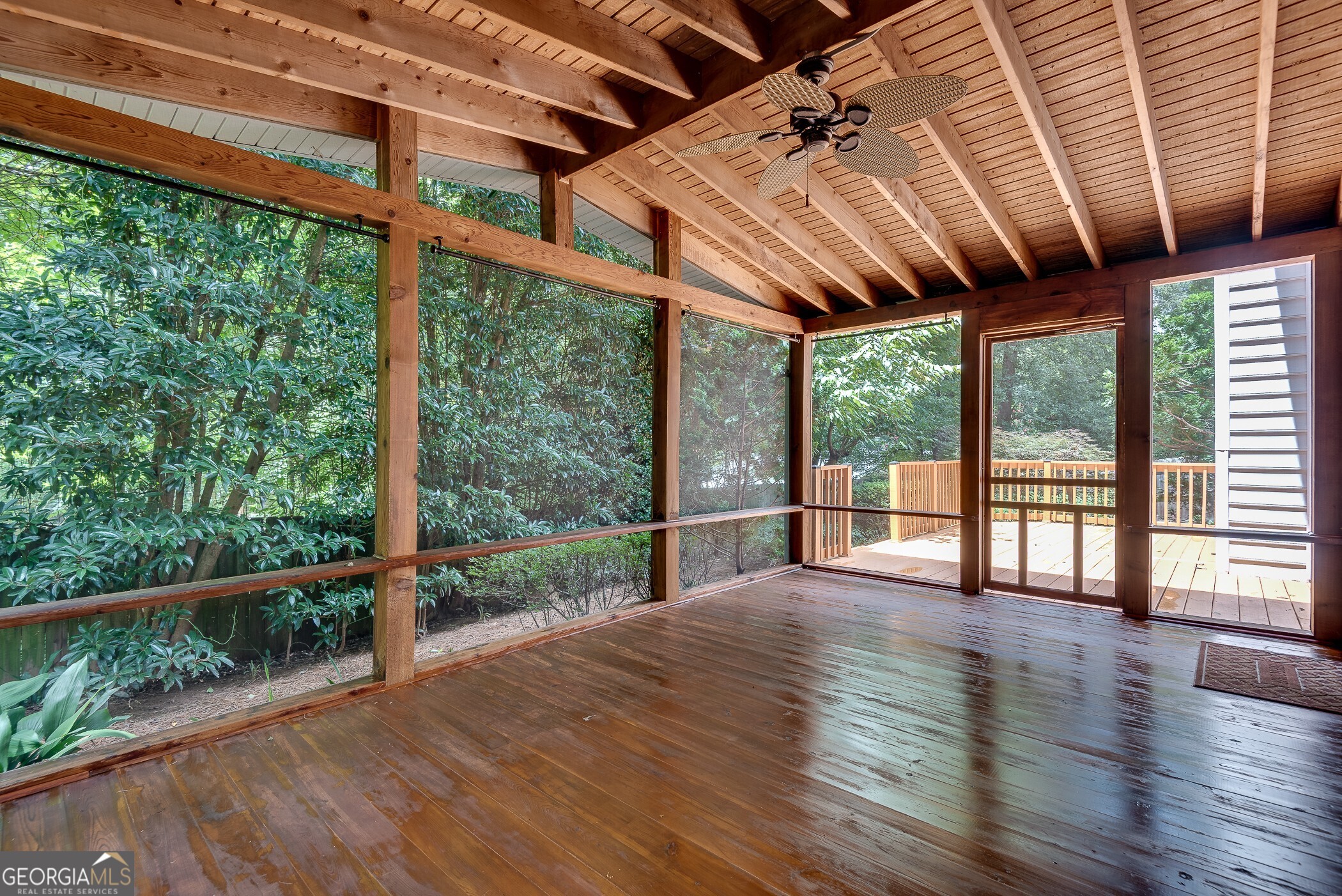 1410 Crescent Walk