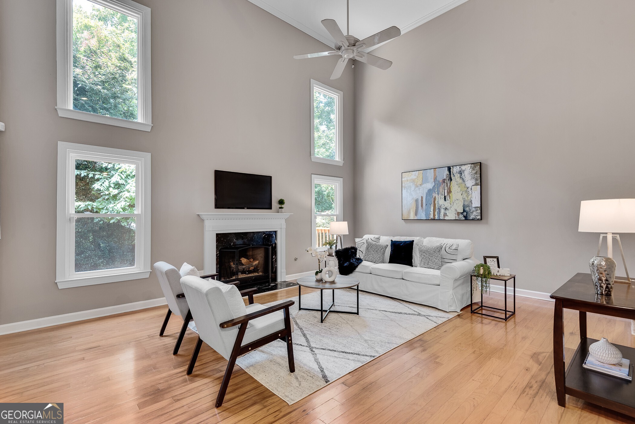 1410 Crescent Walk