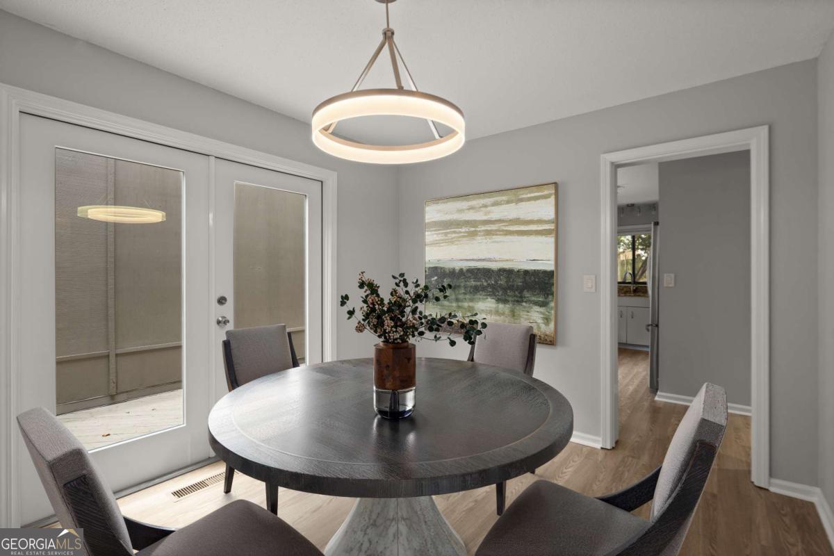 225 Lakeview Ridge W