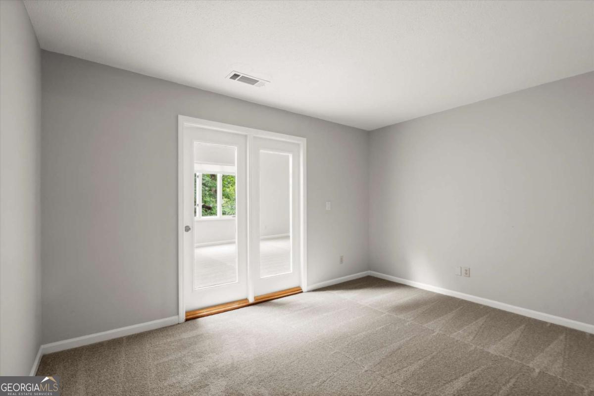 225 Lakeview Ridge W