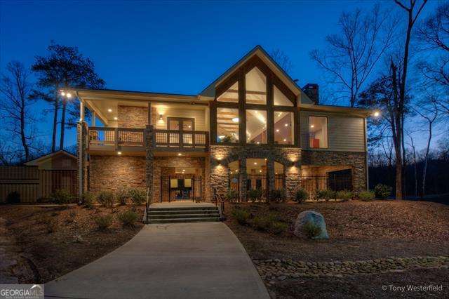 225 Lakeview Ridge W