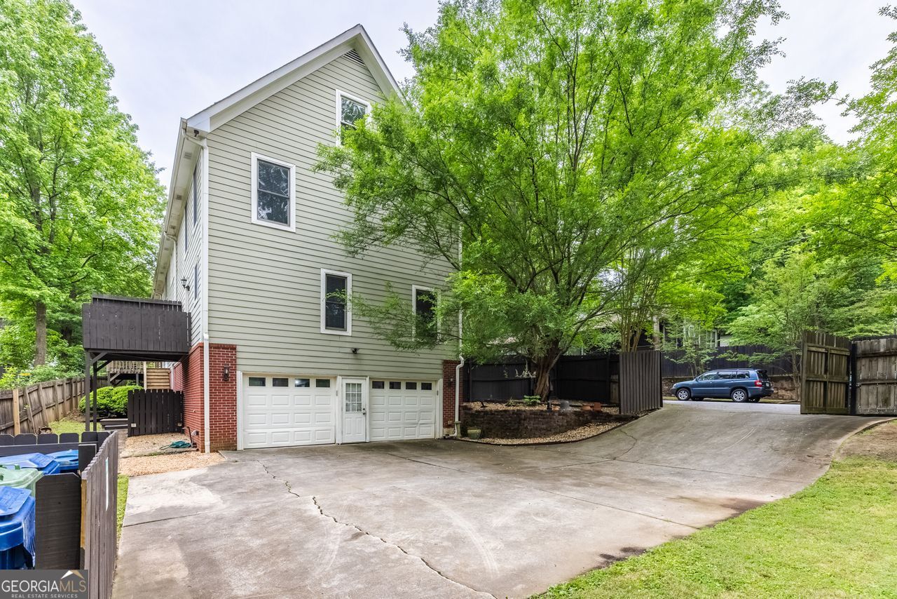 380 KENDRICK Avenue
