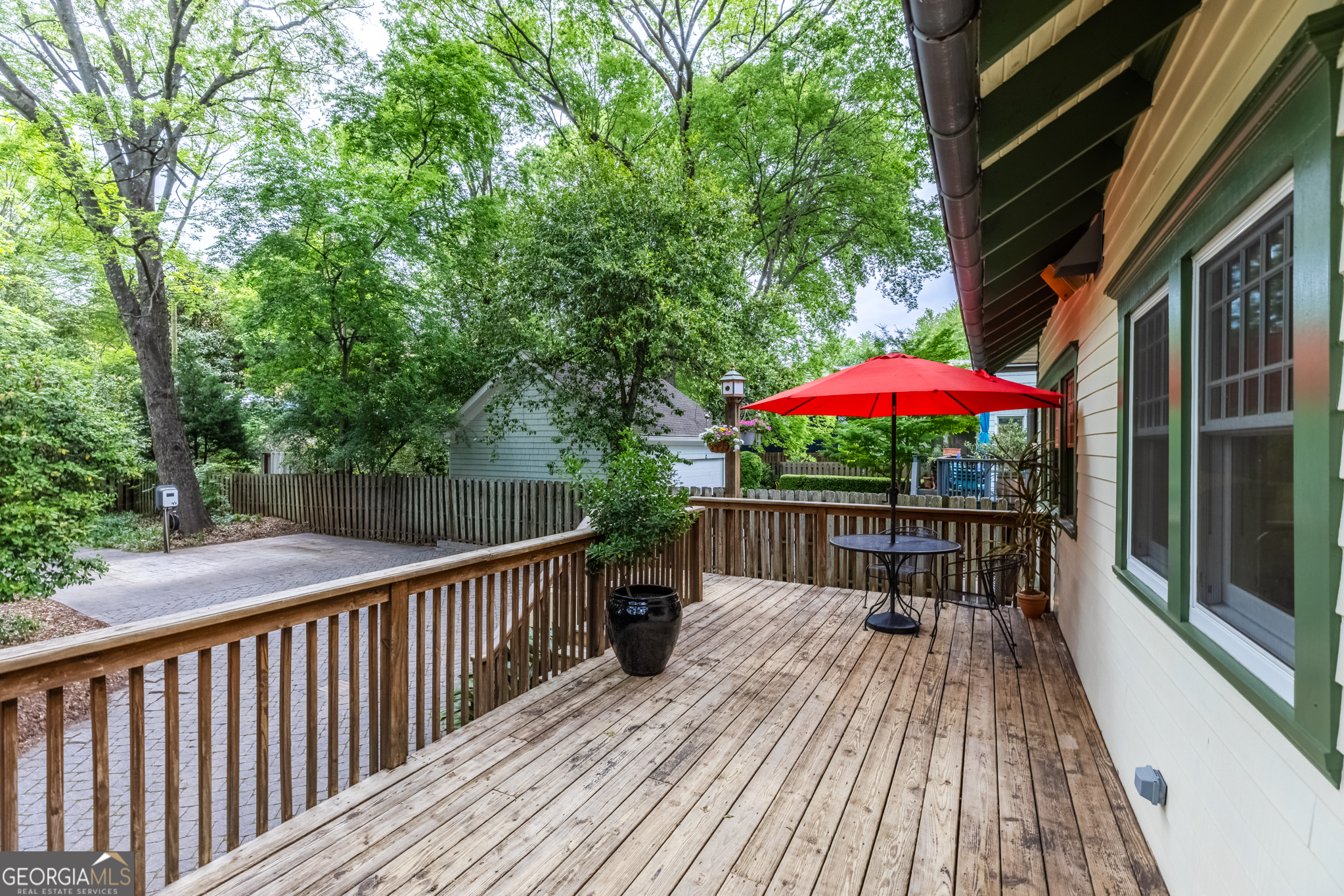 966 Blue Ridge Avenue NE
