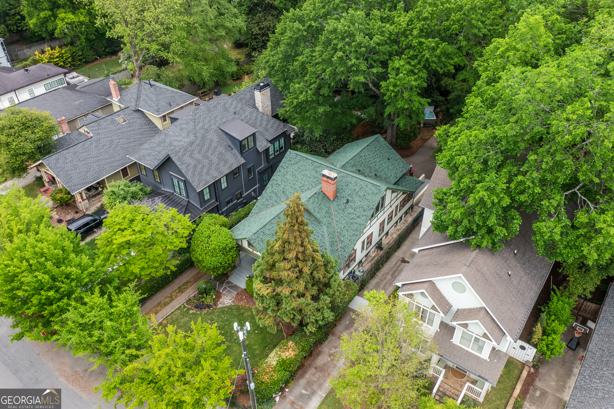 966 Blue Ridge Avenue NE