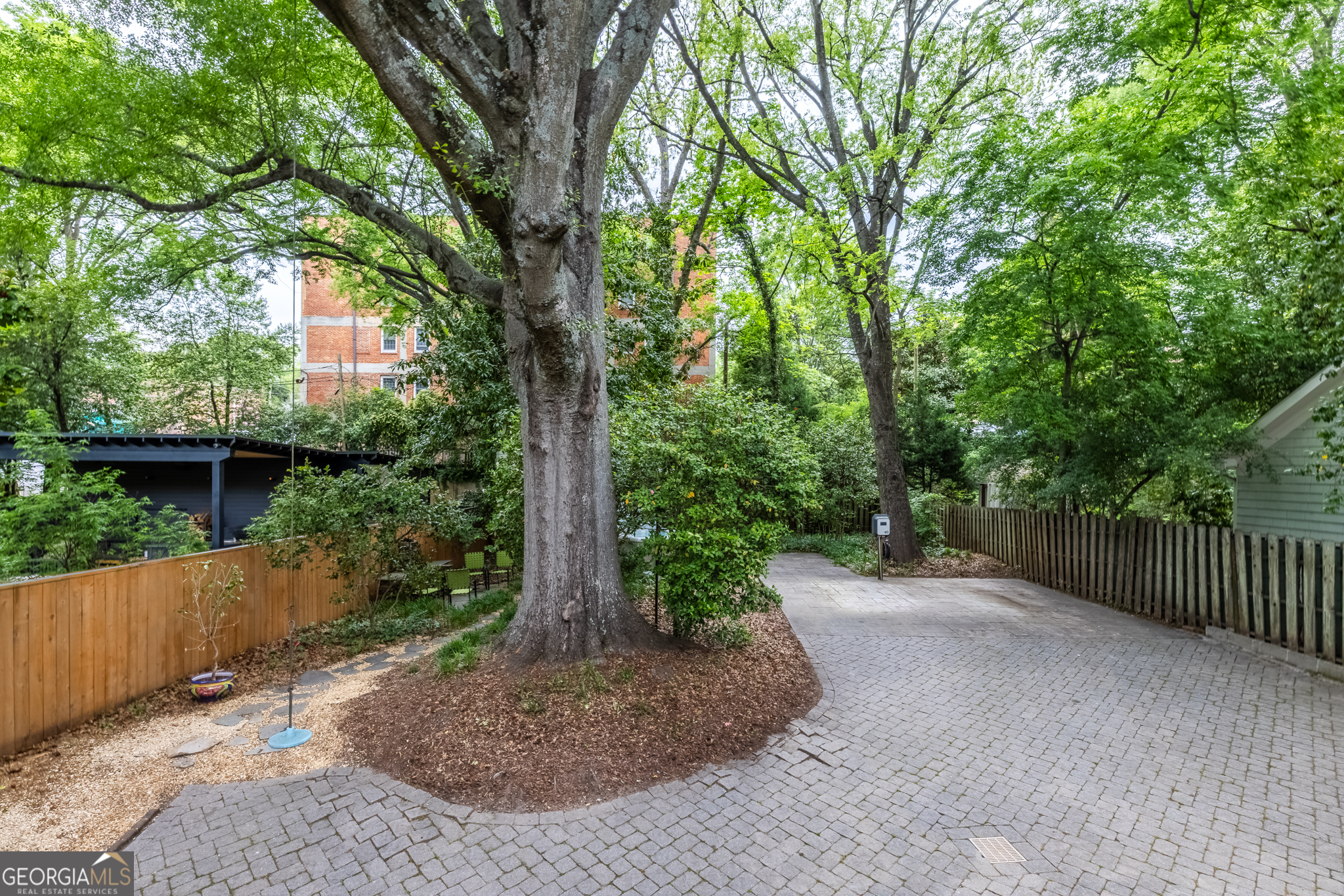 966 Blue Ridge Avenue NE