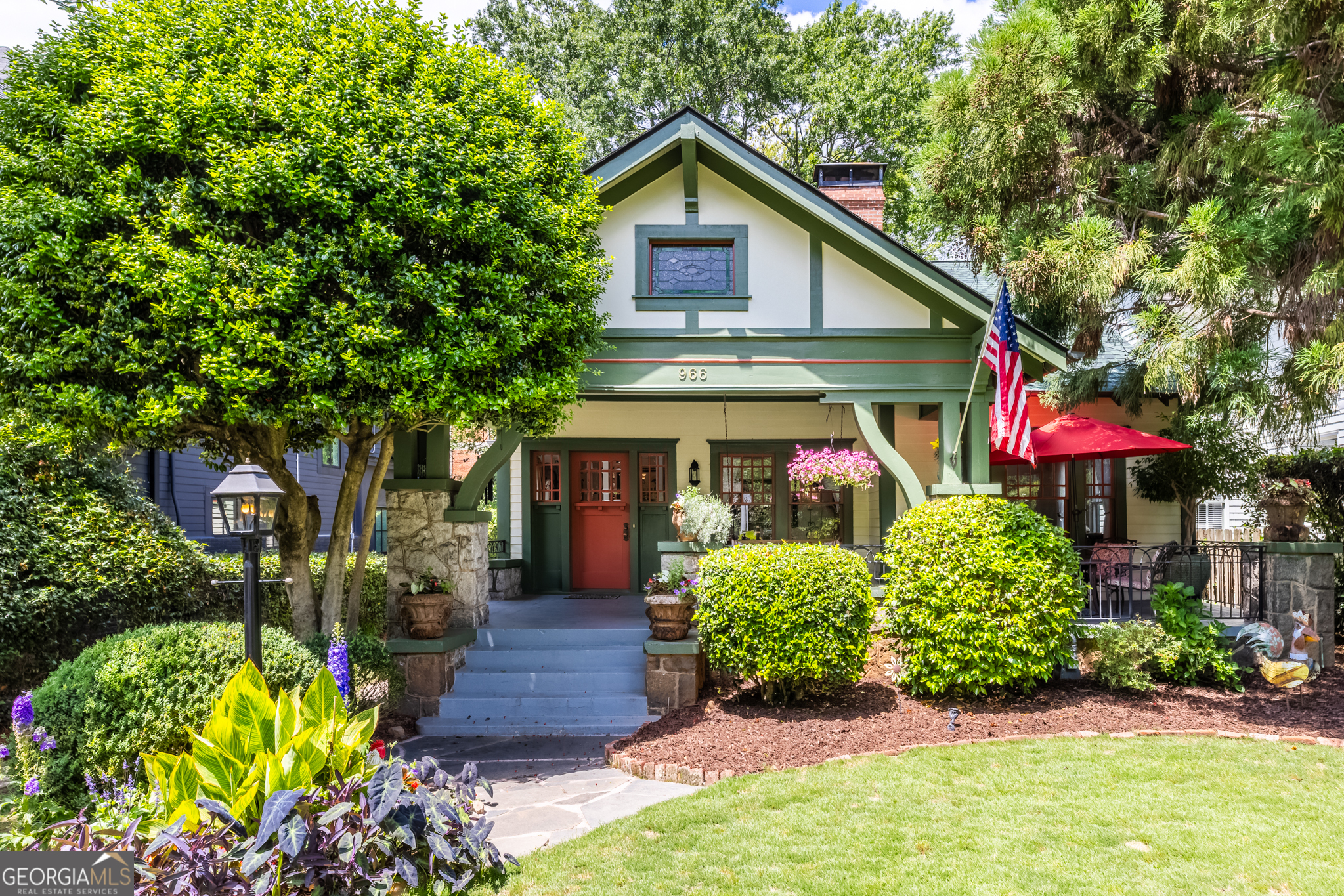 966 Blue Ridge Avenue NE