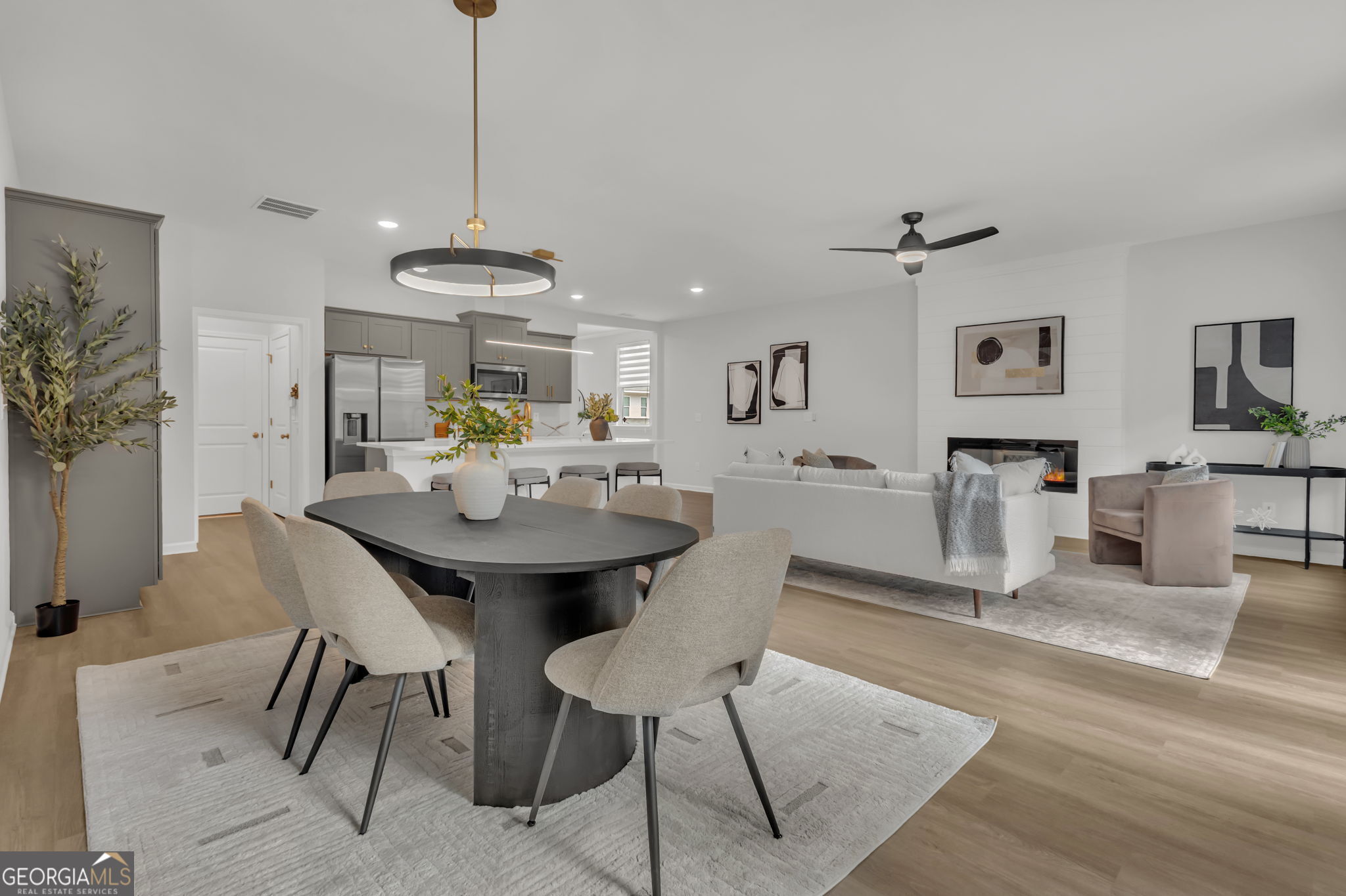 2117 Garden Place