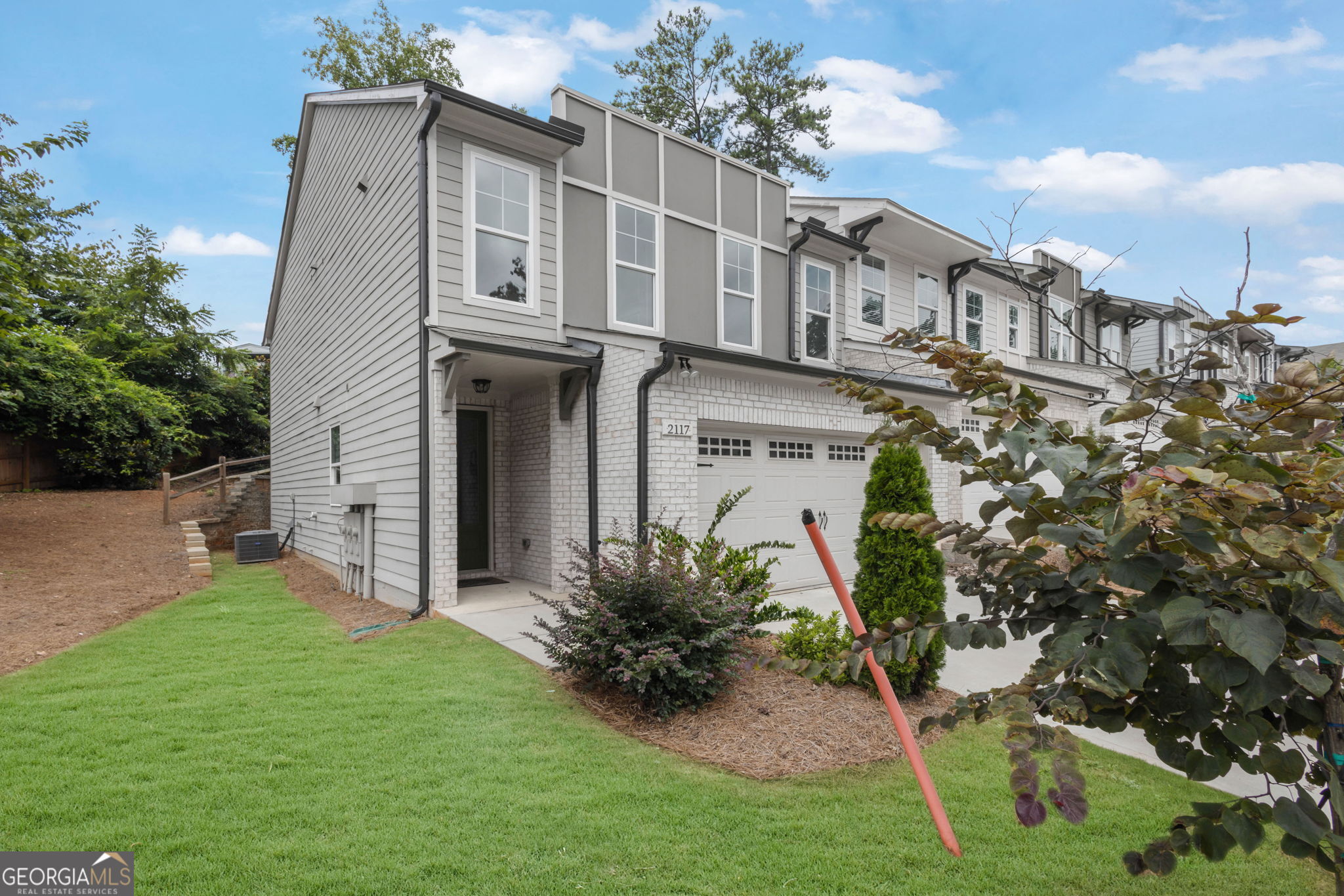 2117 Garden Place