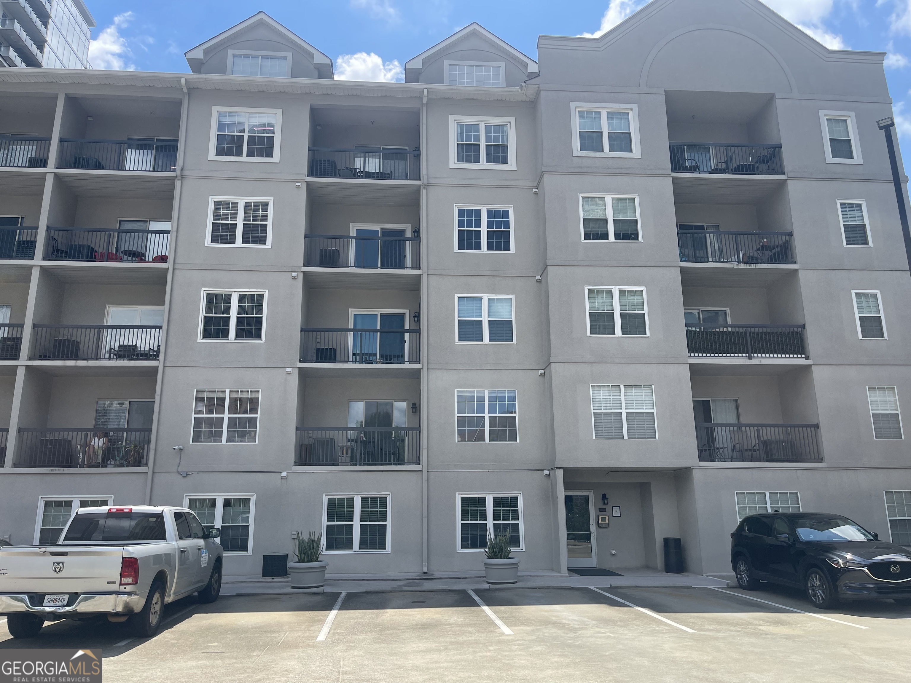 1075 Peachtree Walk NE