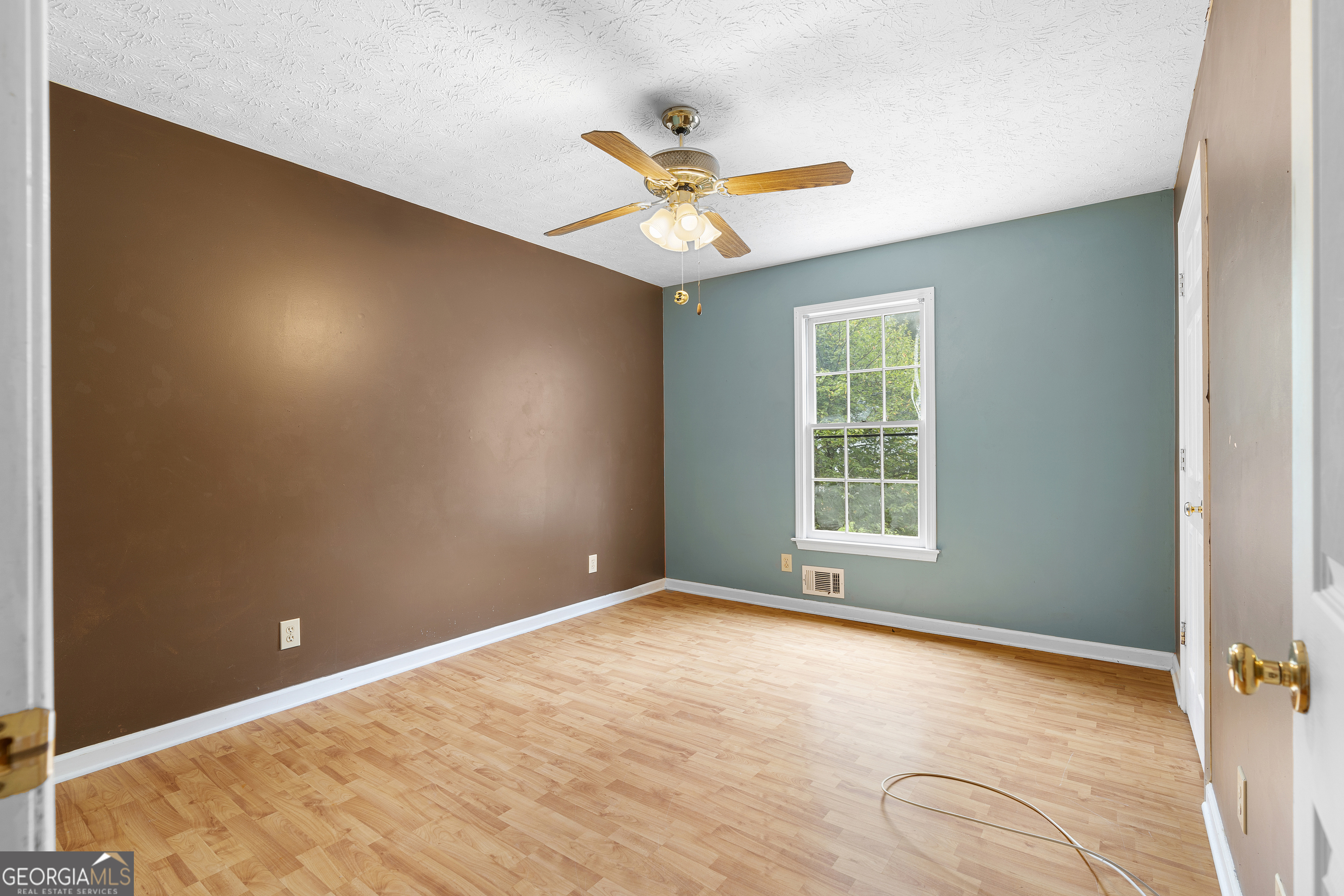 525 Brooksdale Drive