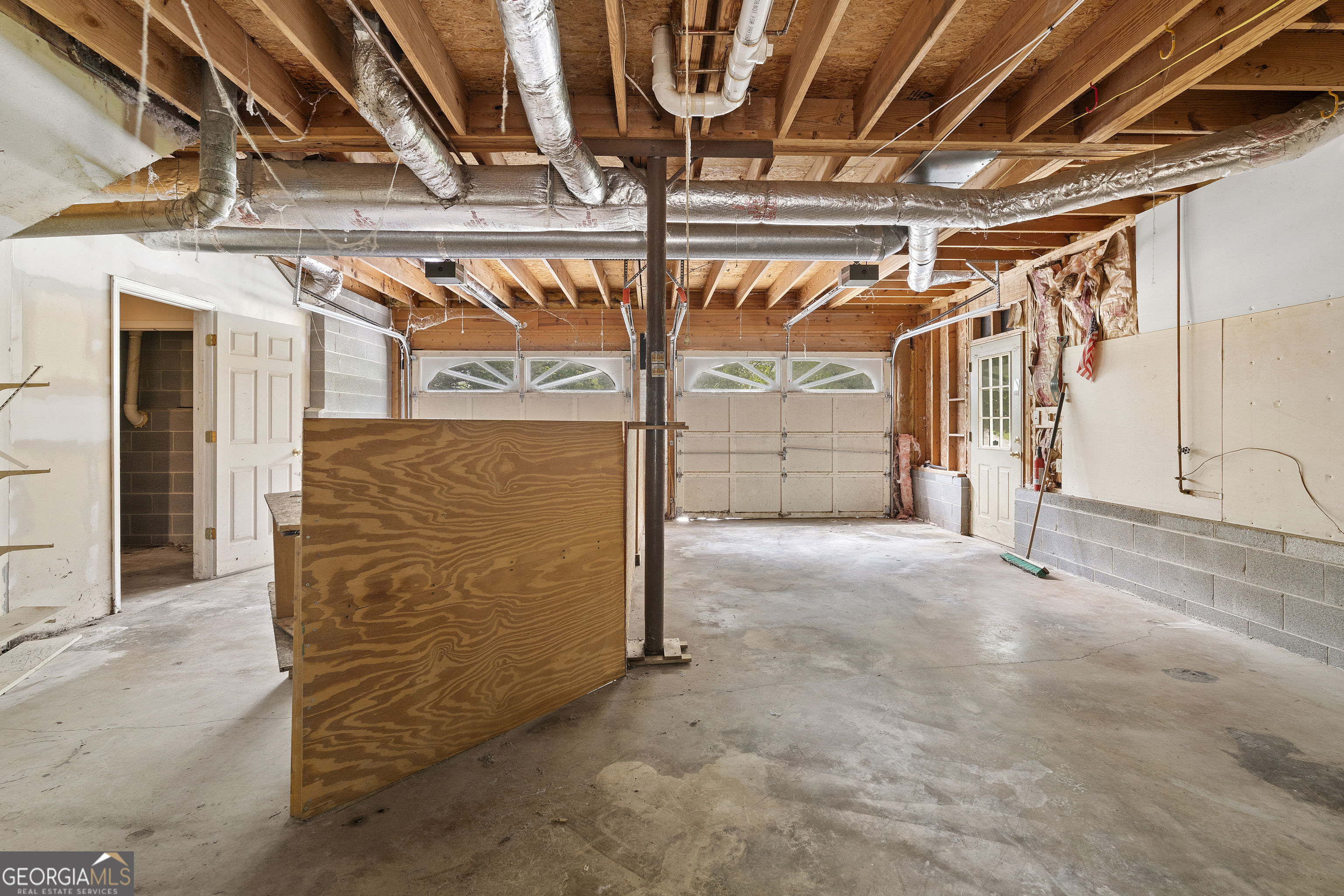 525 Brooksdale Drive