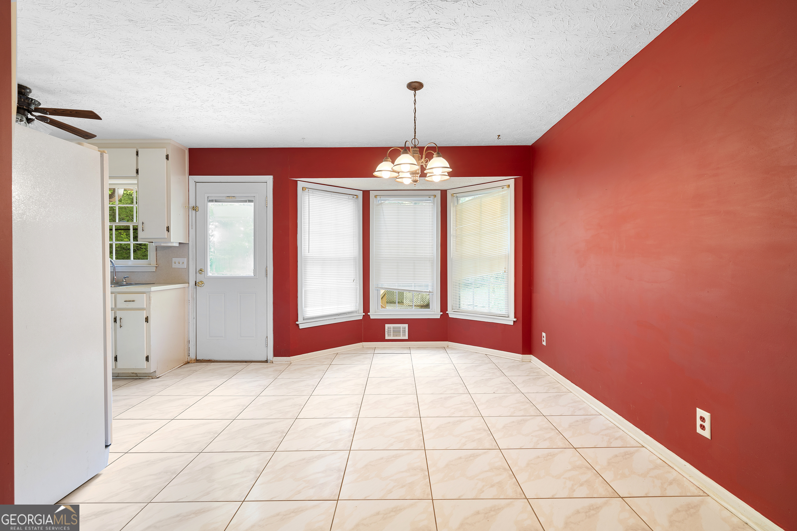 525 Brooksdale Drive