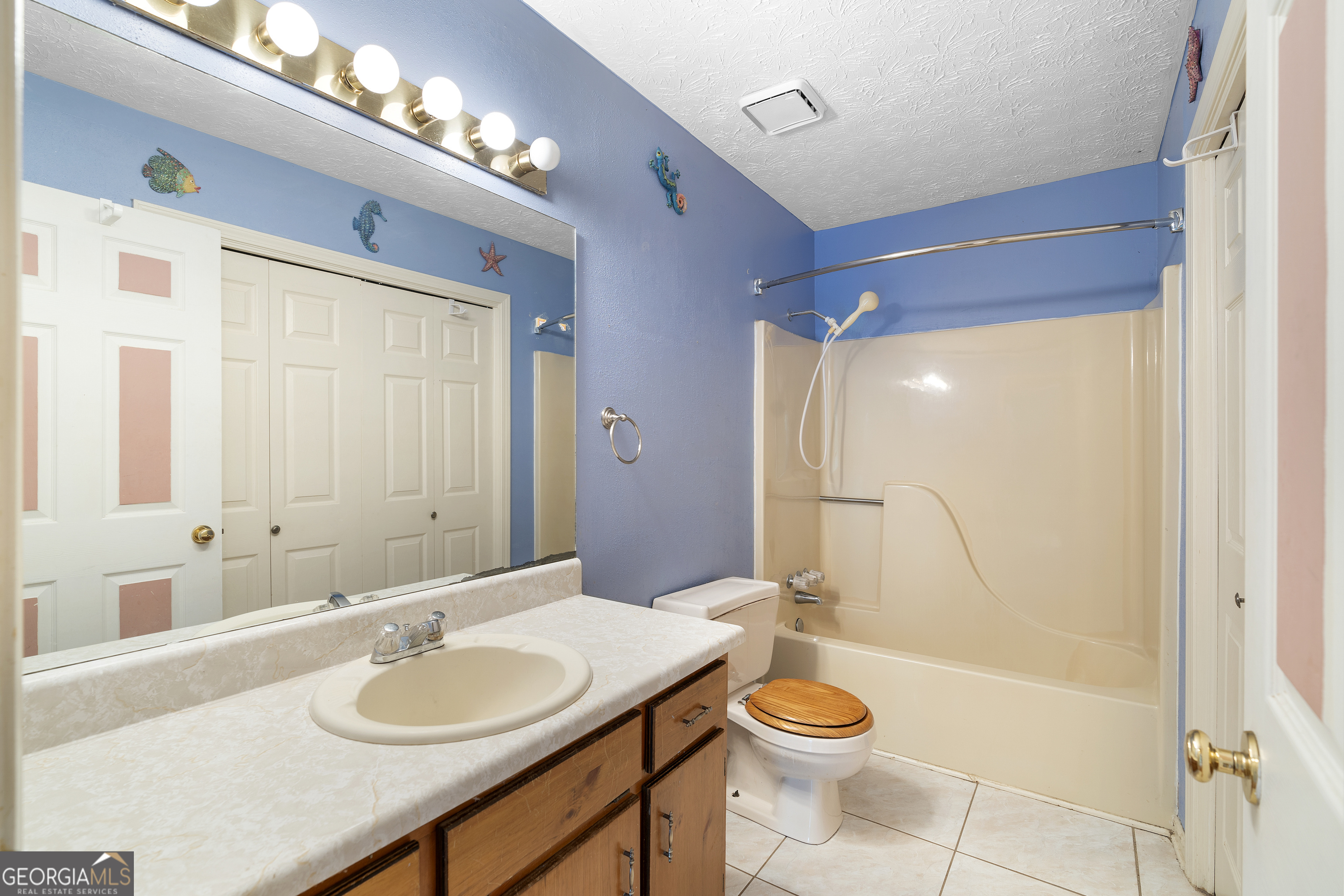 525 Brooksdale Drive