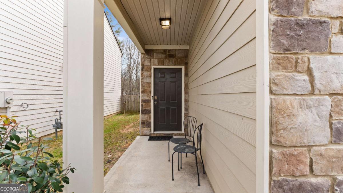 5015 Rapahoe Trail