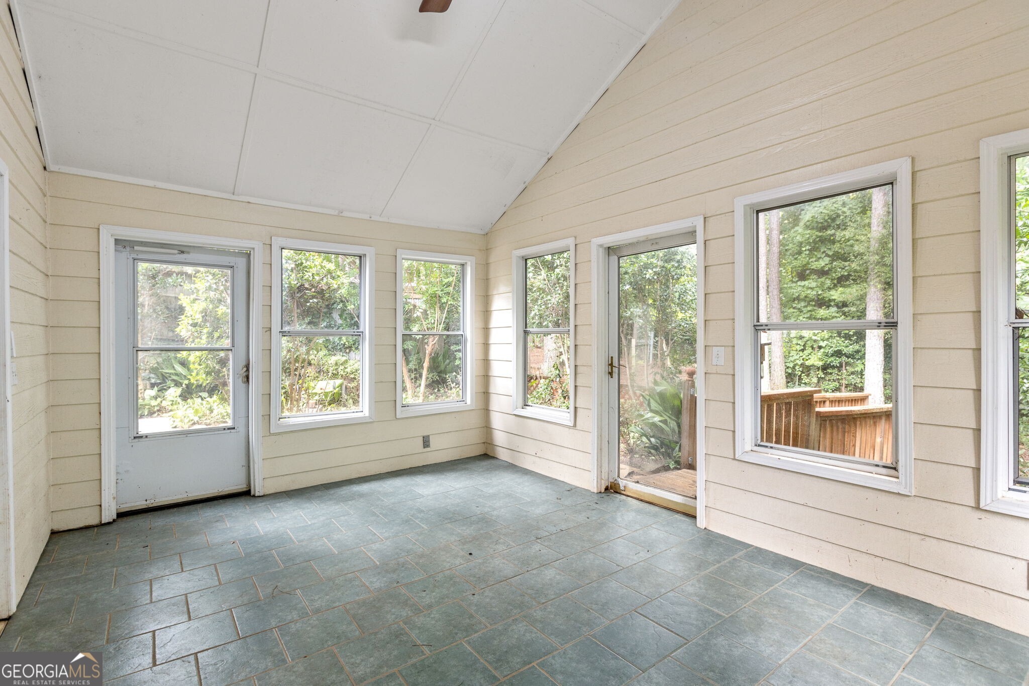 310 Somerlane Place
