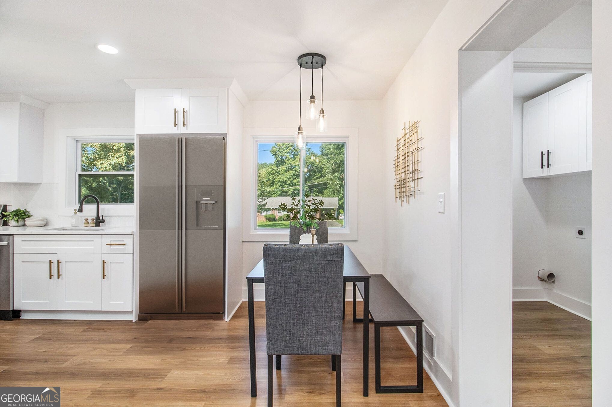 2813 Hillside Road SE