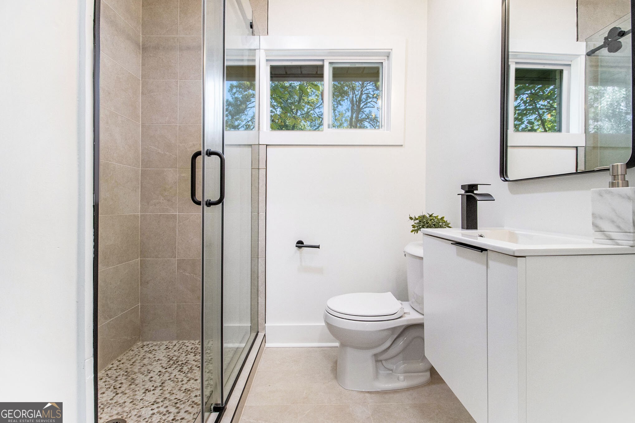 2813 Hillside Road SE