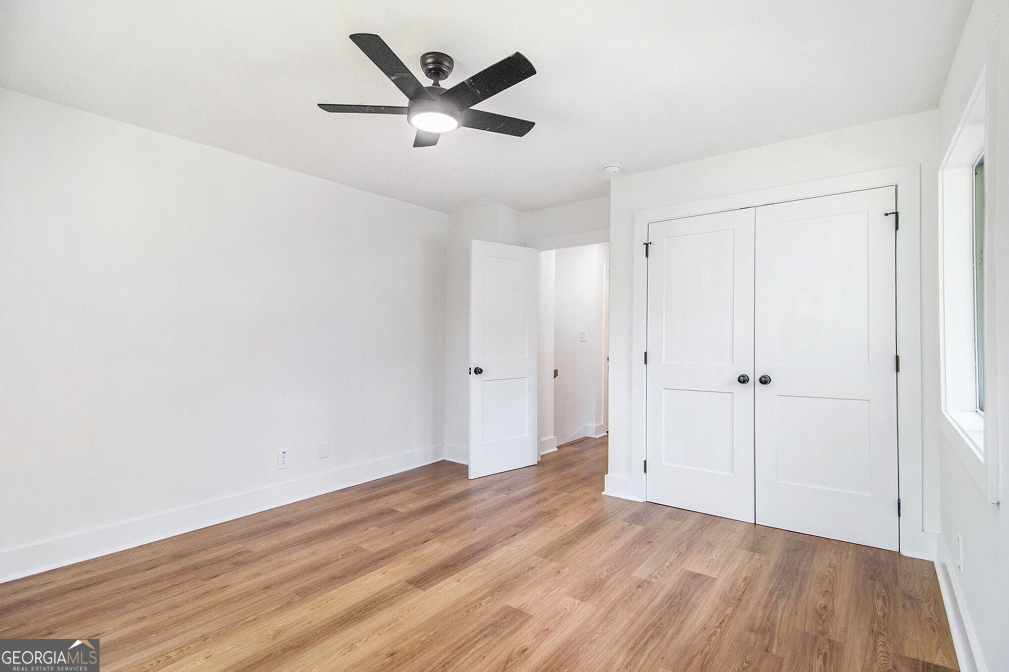 2813 Hillside Road SE