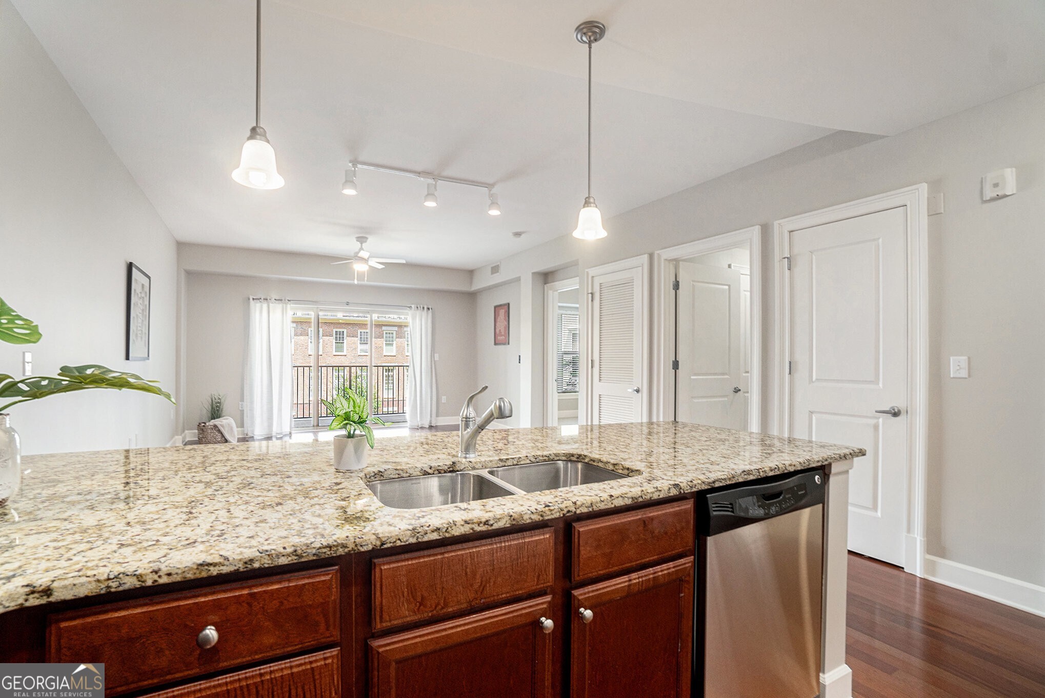 200 River Vista Drive # 412