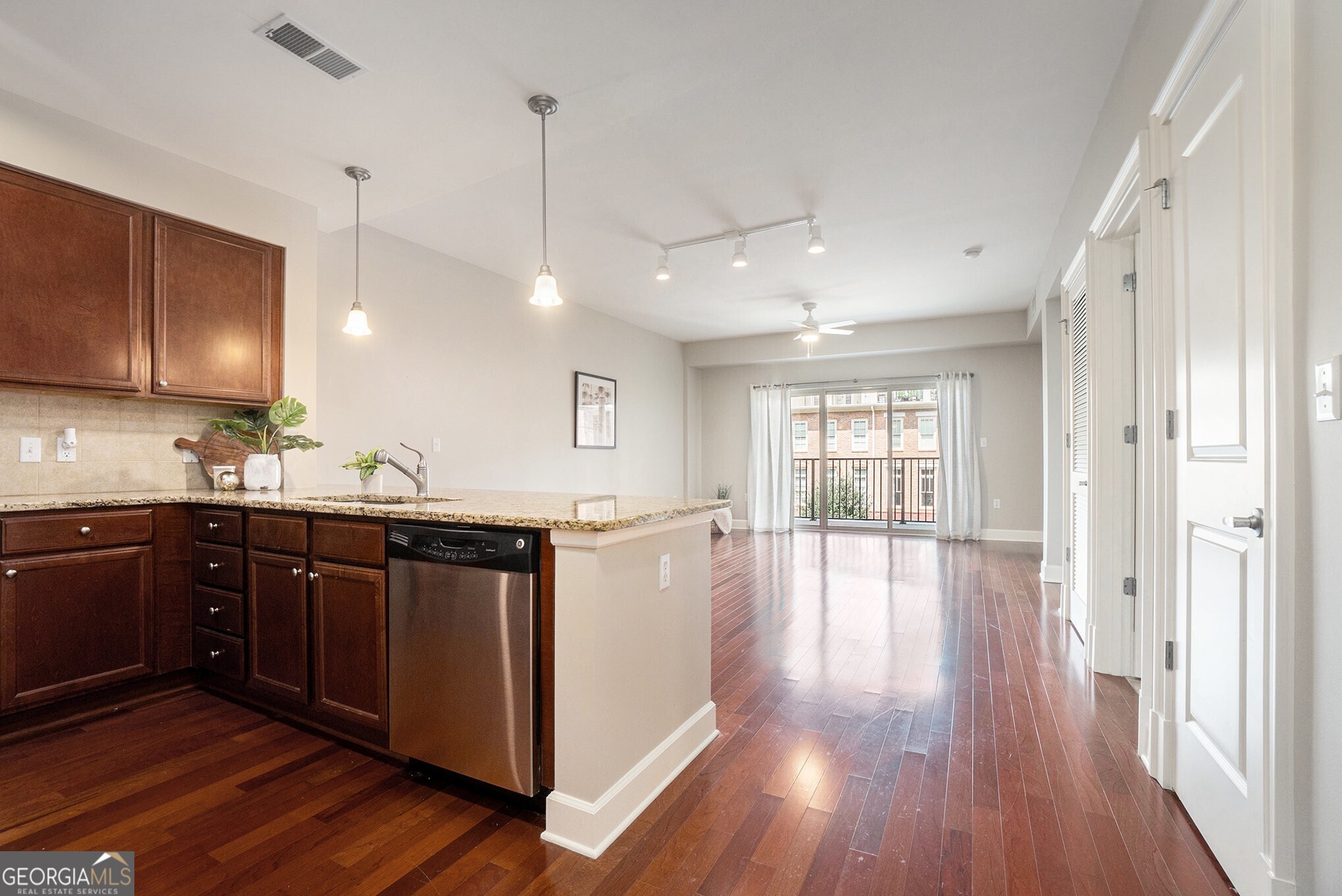 200 River Vista Drive # 412