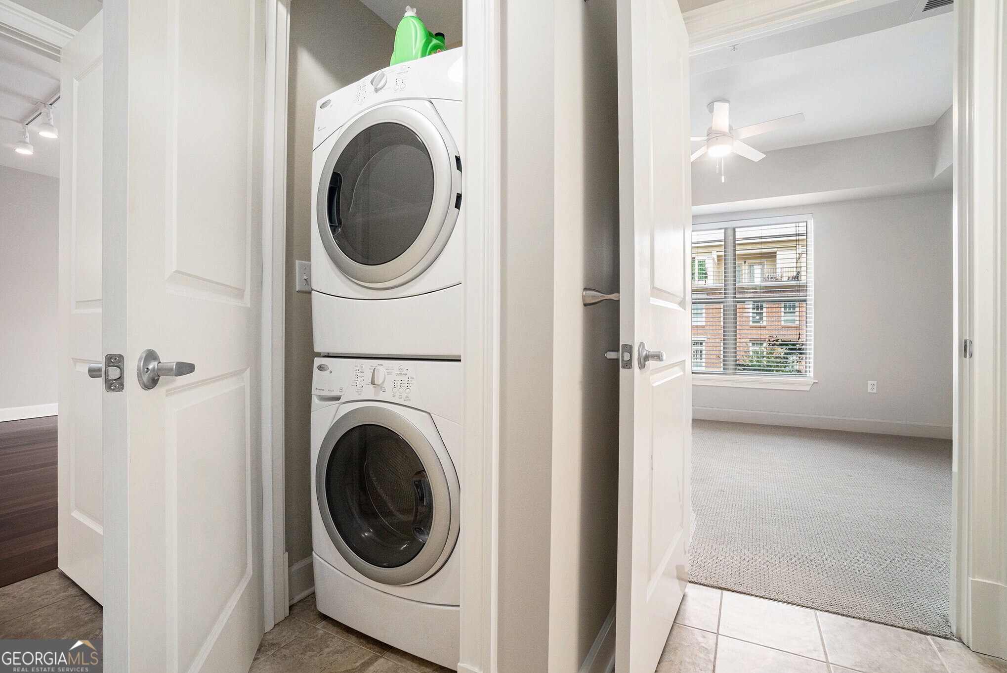 200 River Vista Drive # 412