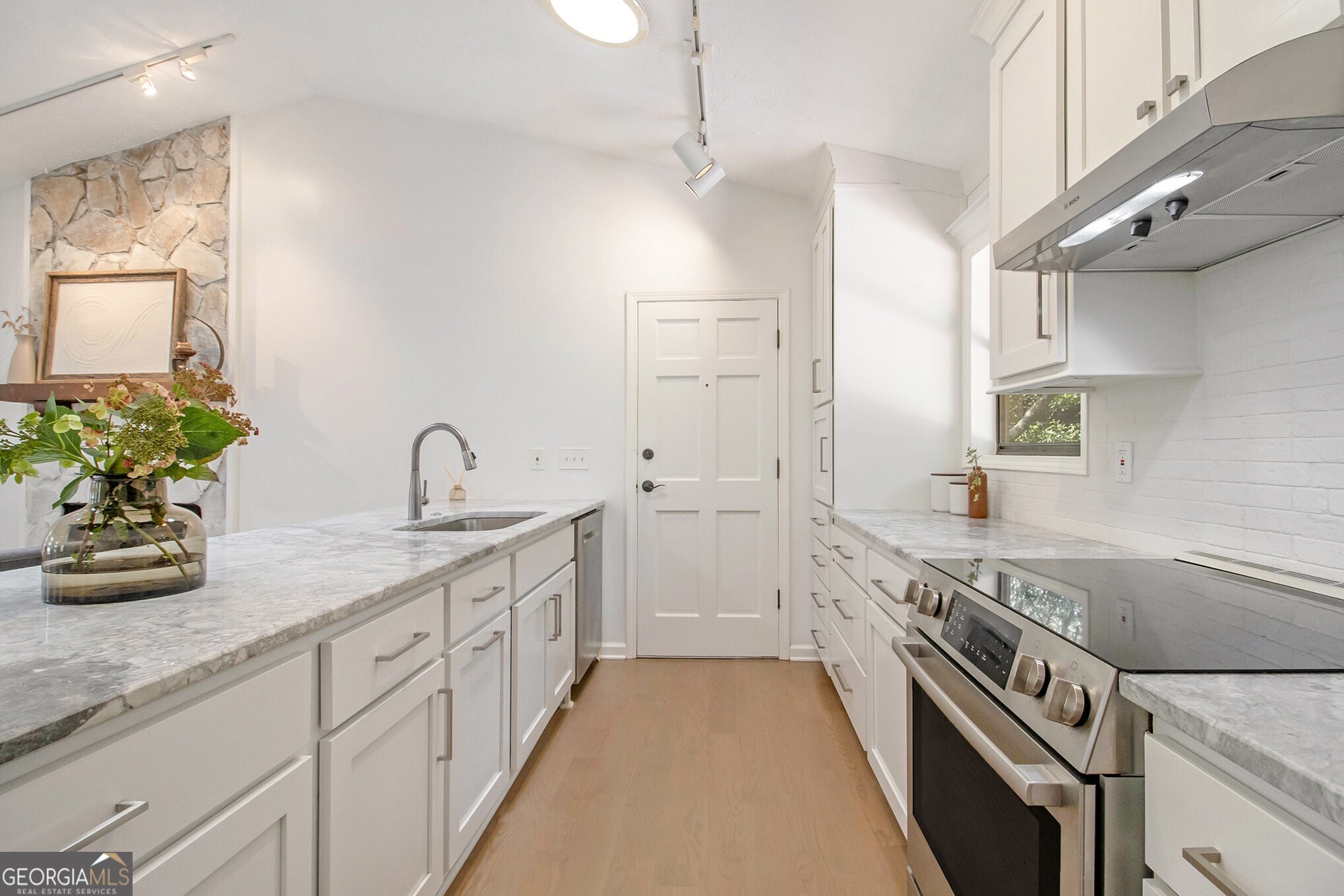 2690 Gleneagles Drive