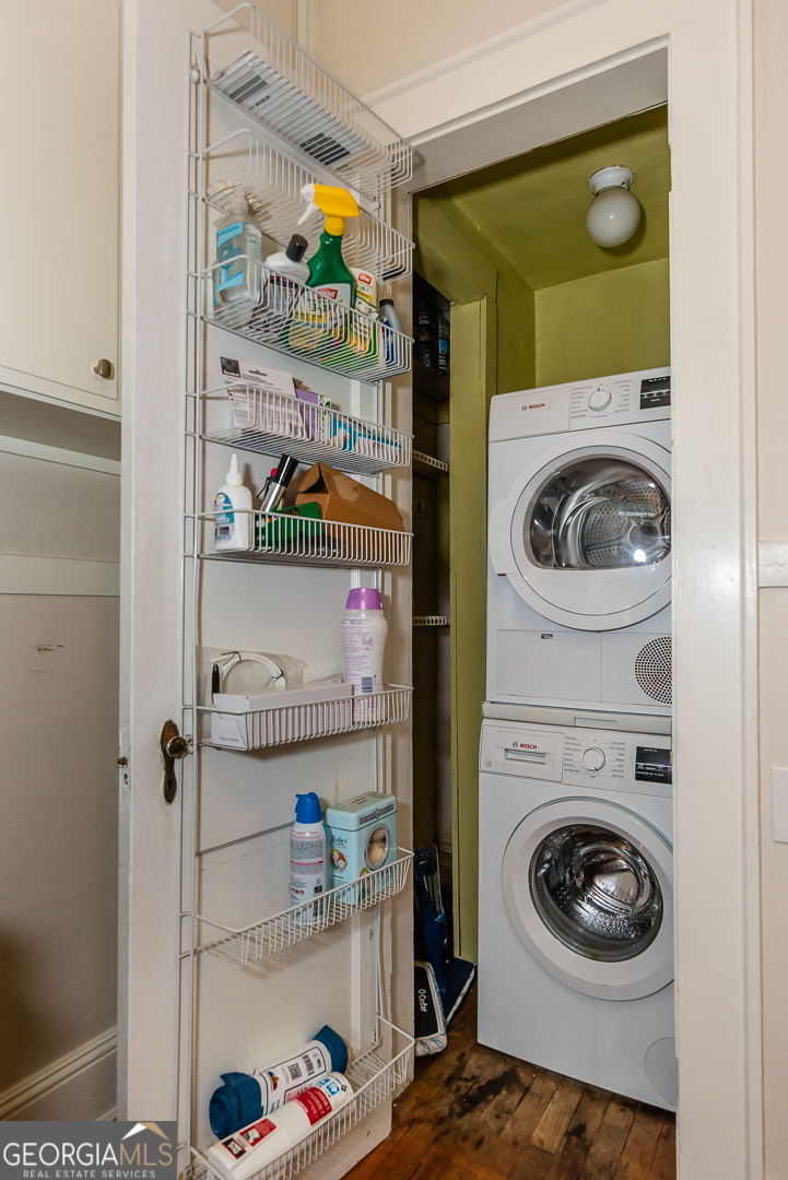 451 S Columbia Drive