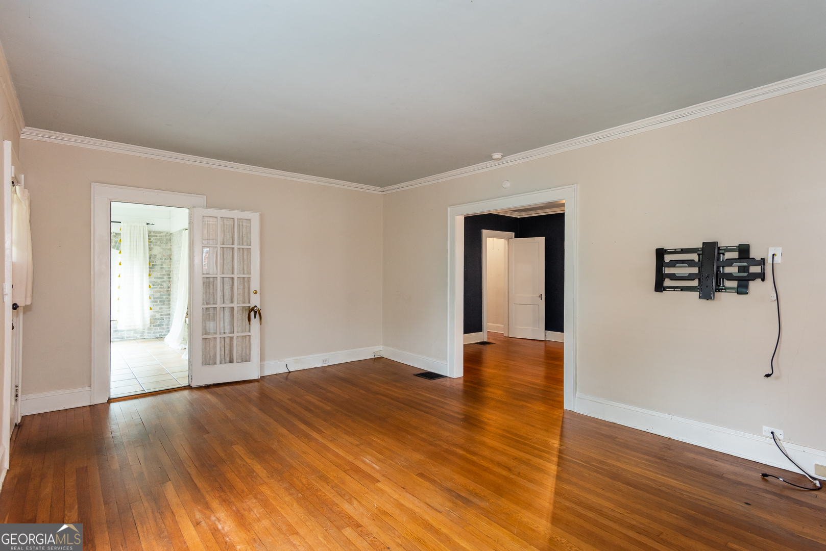 451 S Columbia Drive