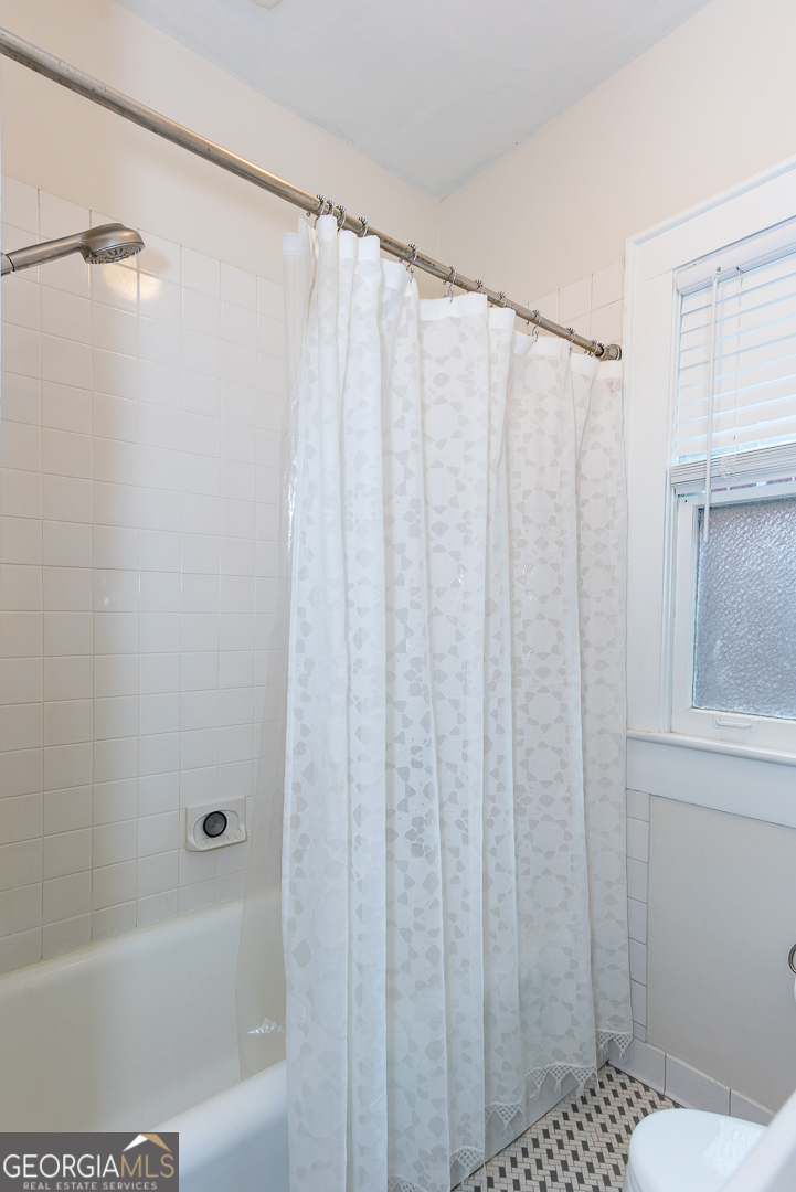 451 S Columbia Drive