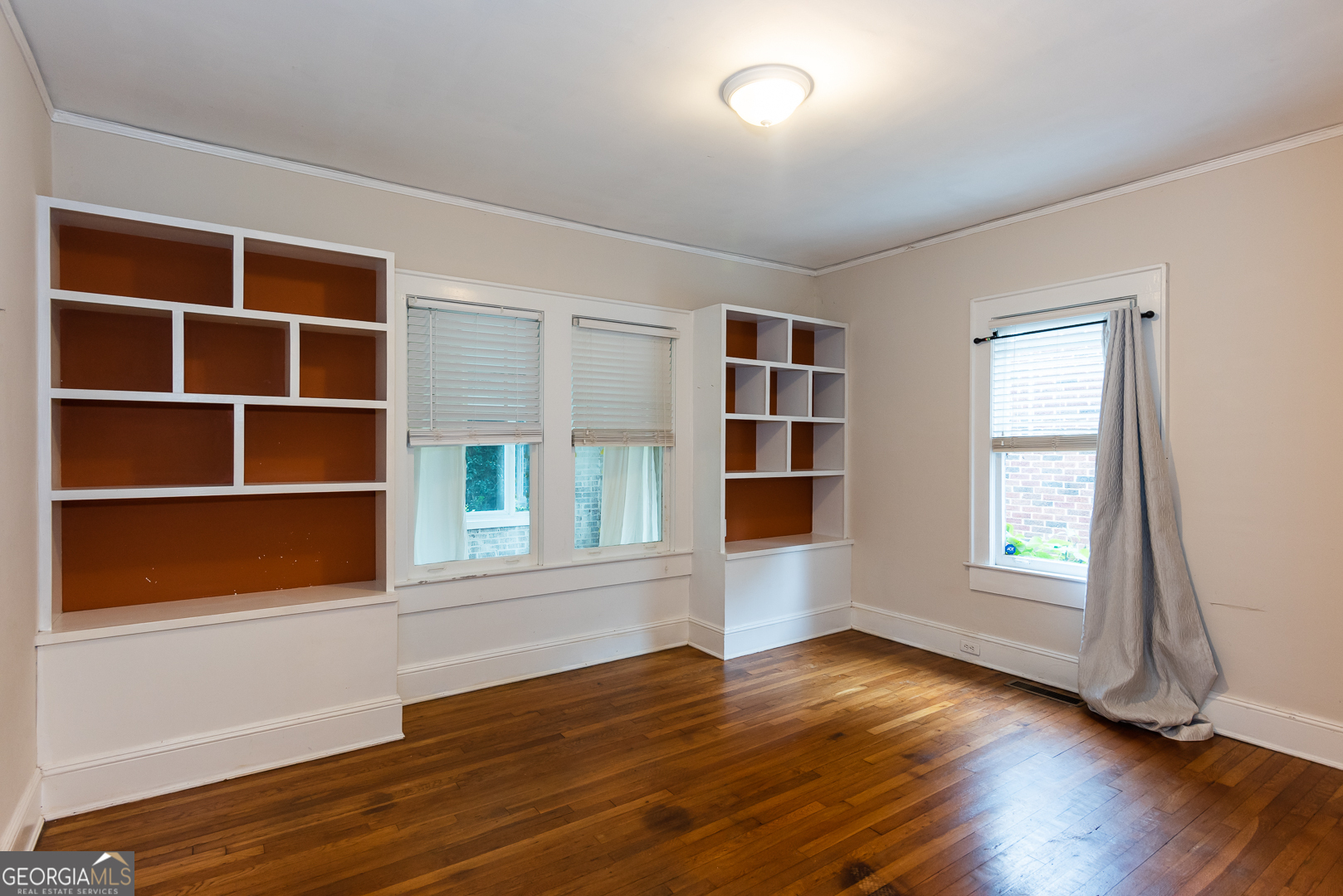 451 S Columbia Drive