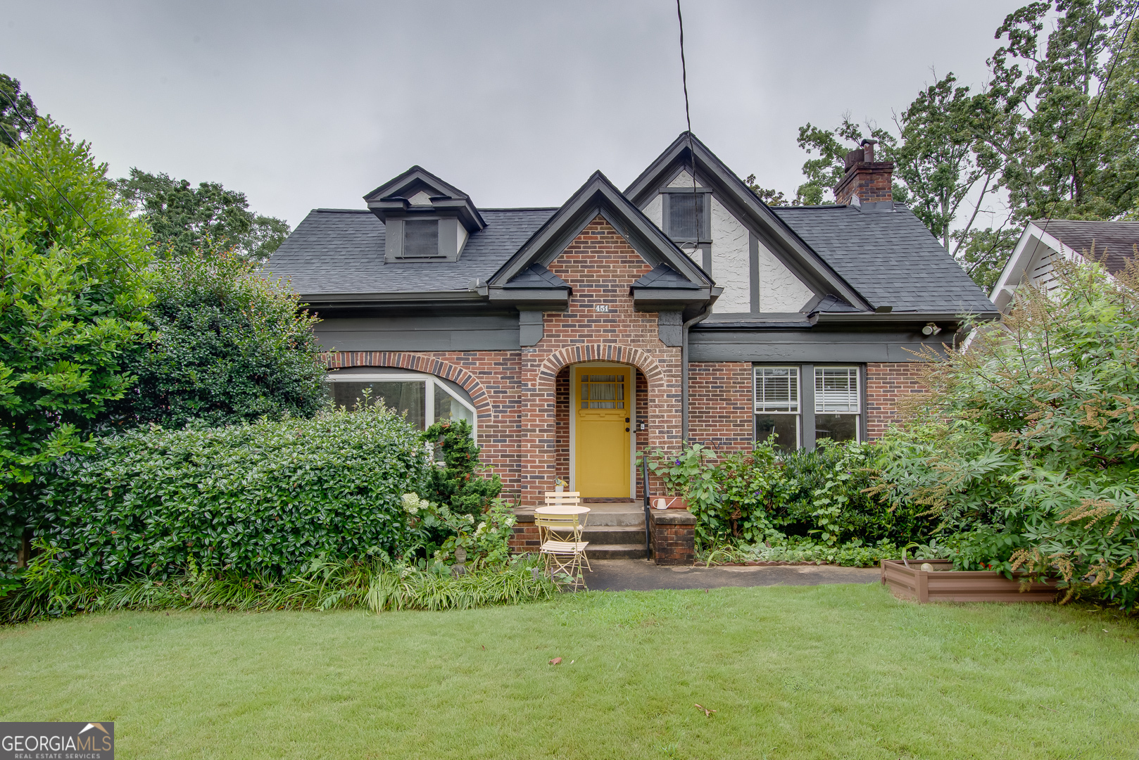 451 S Columbia Drive