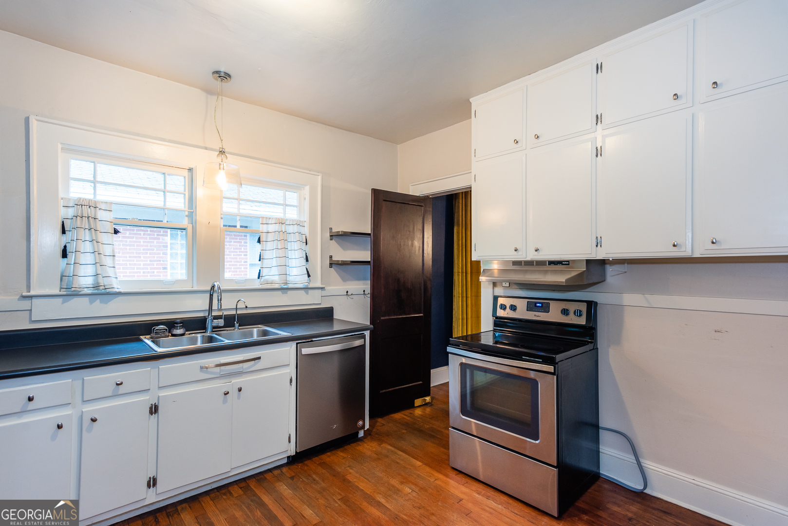 451 S Columbia Drive