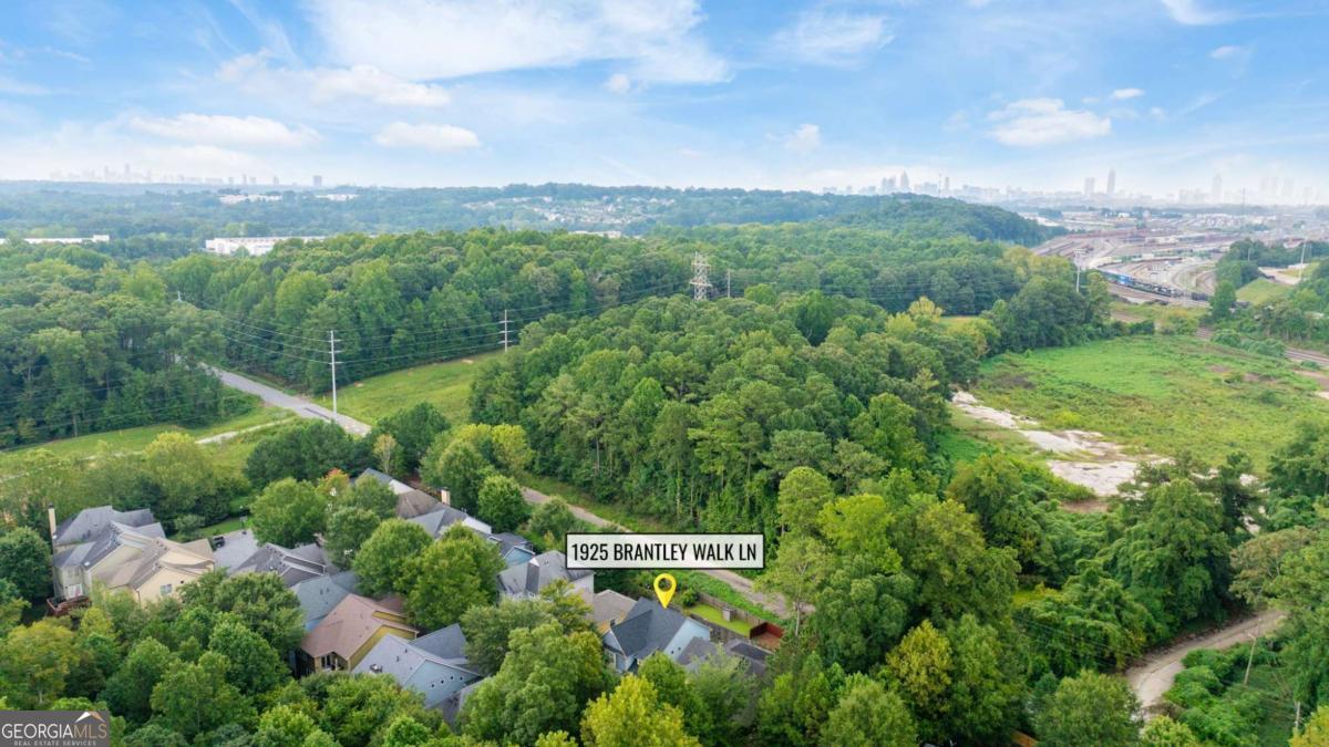 1925 Brantley Walk Lane NW