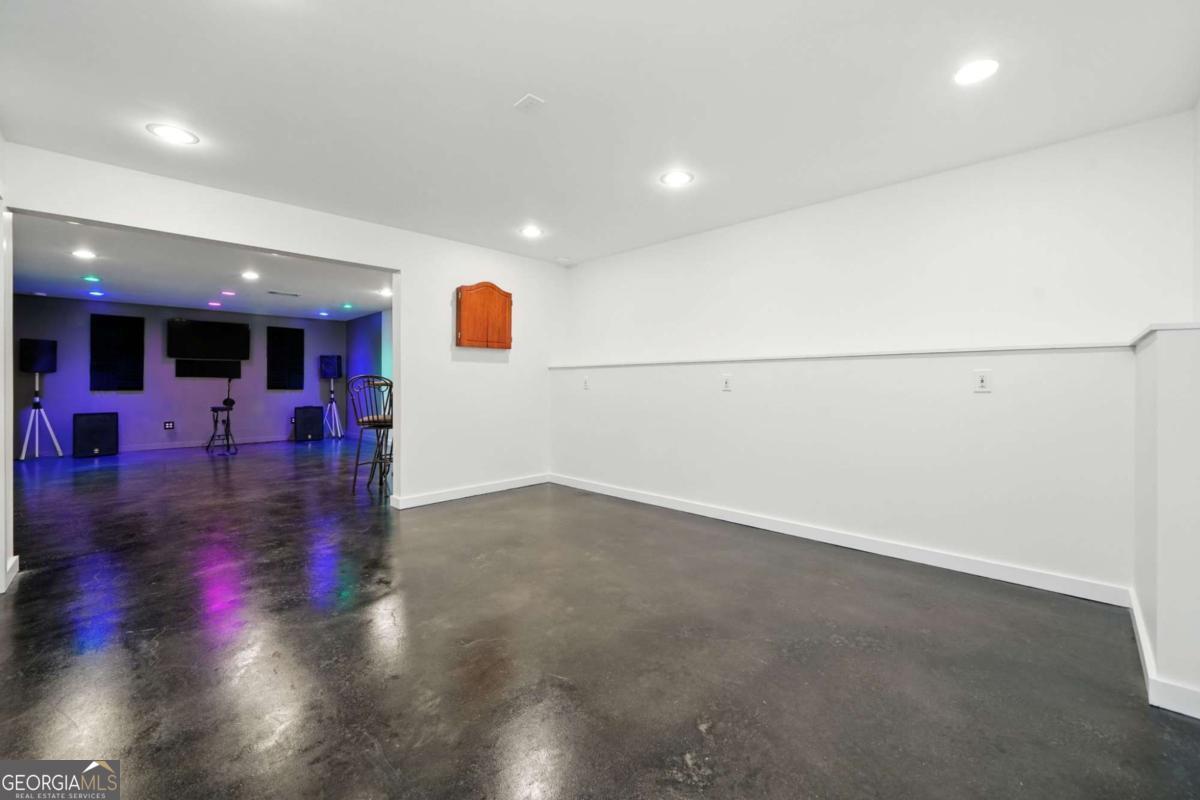 160 Crest Brooke Drive