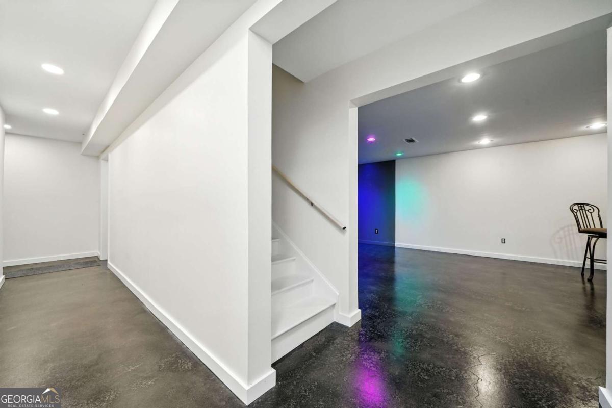 160 Crest Brooke Drive