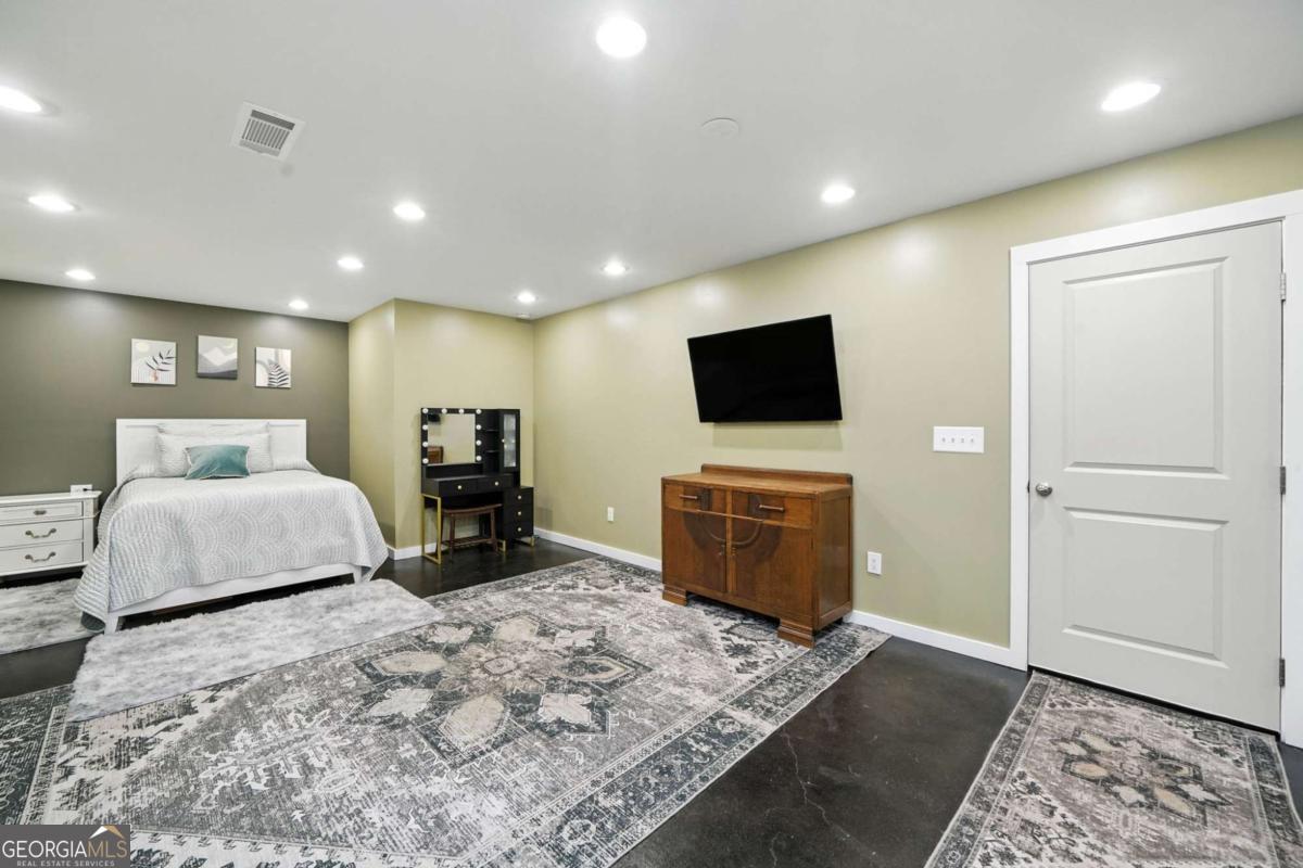 160 Crest Brooke Drive