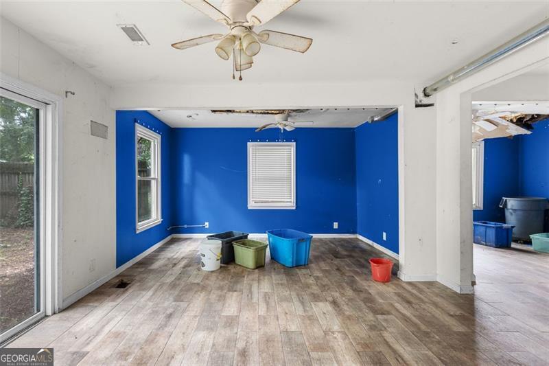 2044 HOWARD