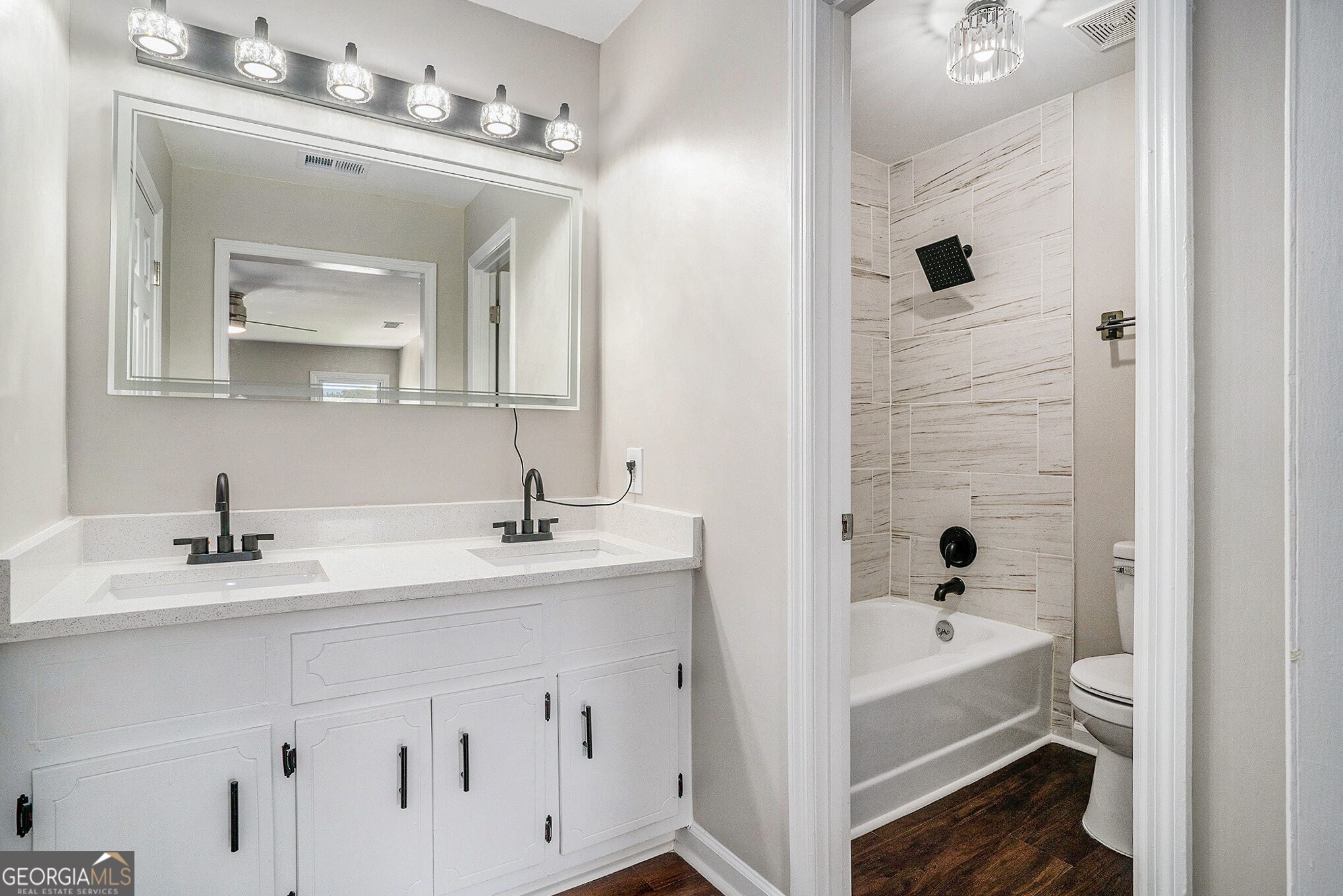 2284 Briarwood Circle SW