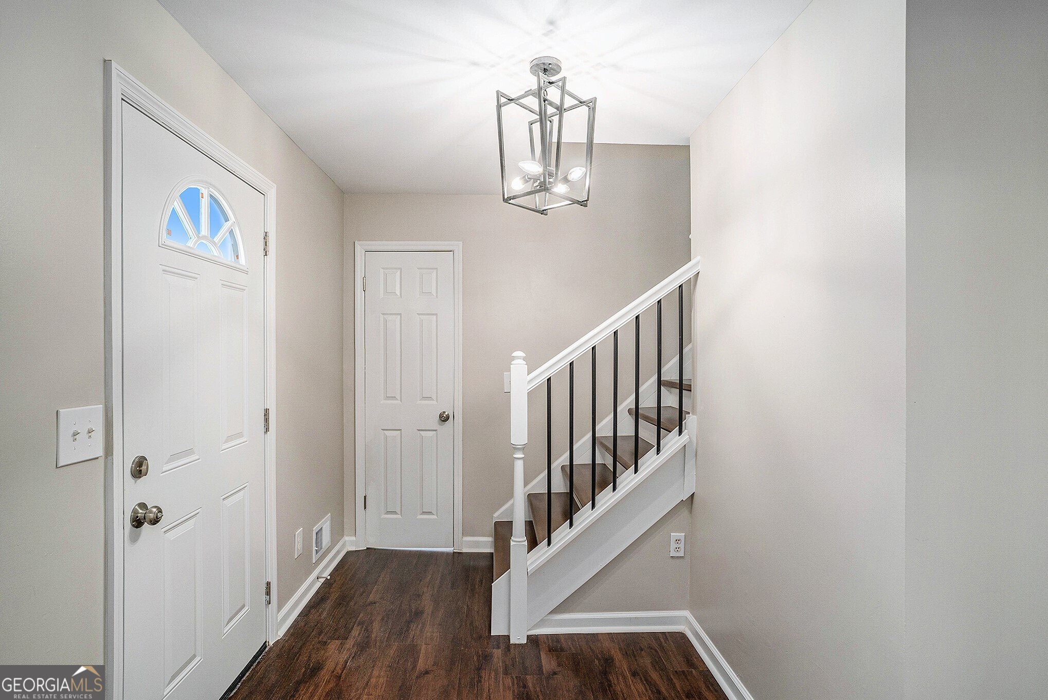 2284 Briarwood Circle SW