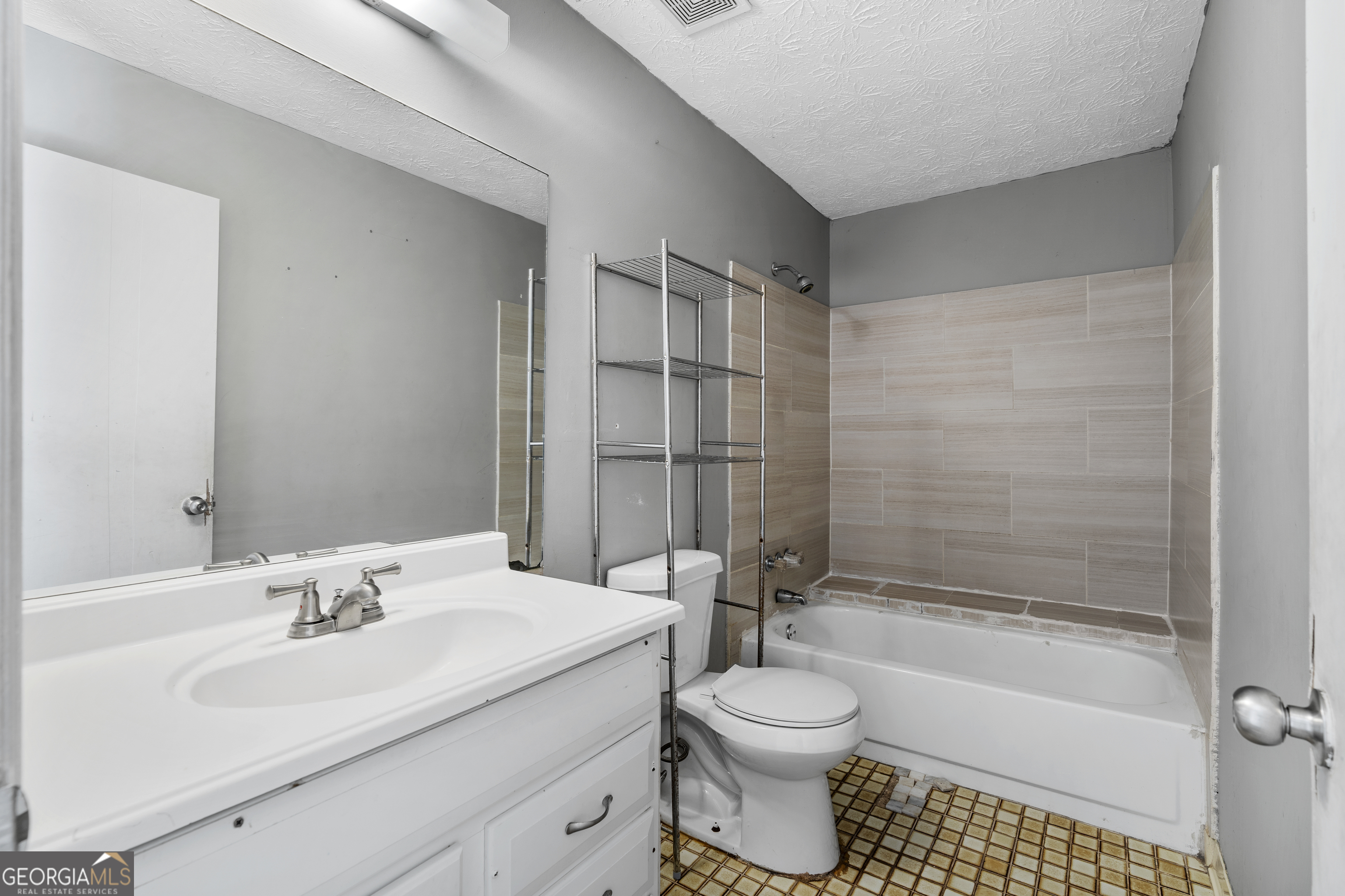 2520 Wildflower Lane