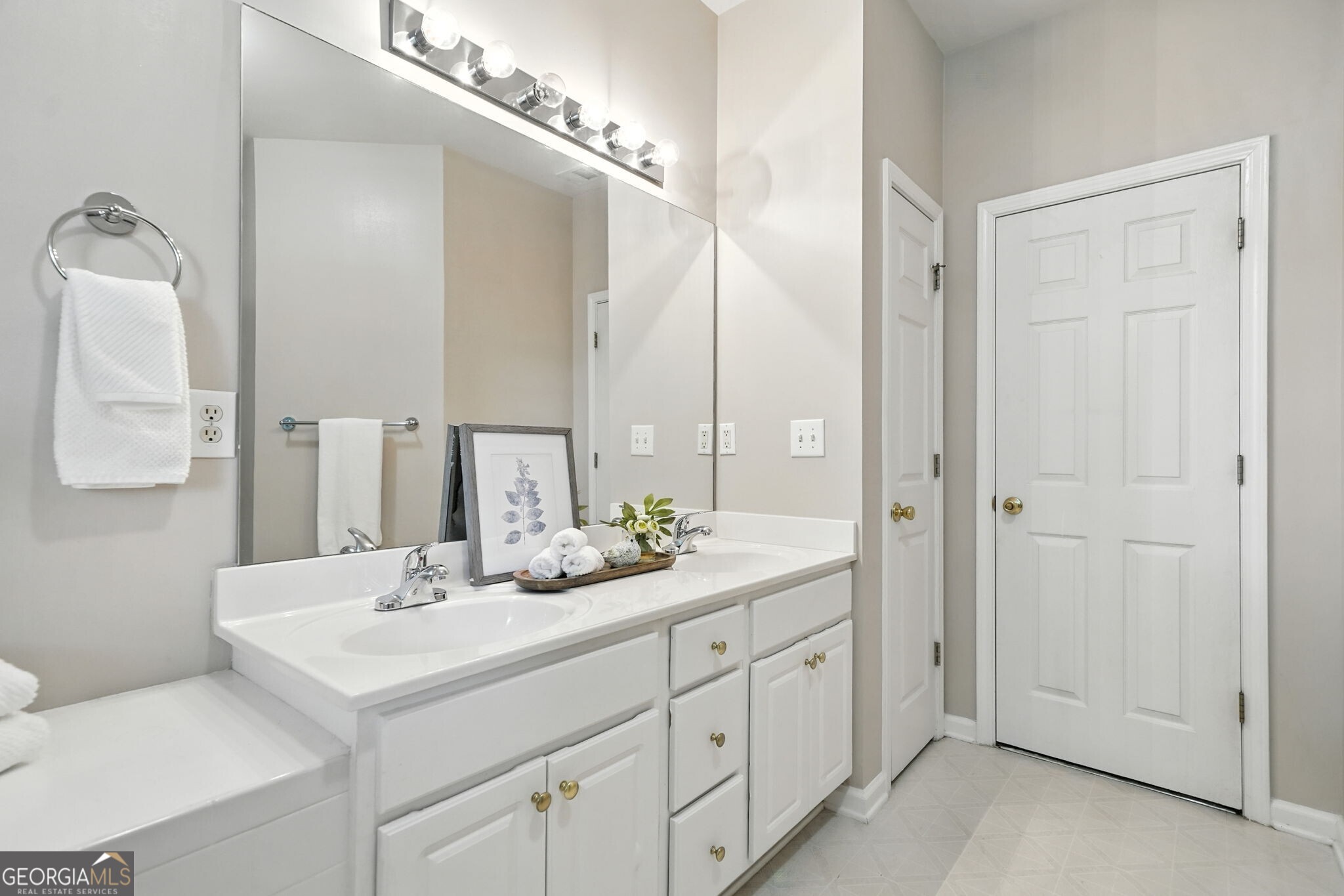 2612 Baramore Oaks Lane