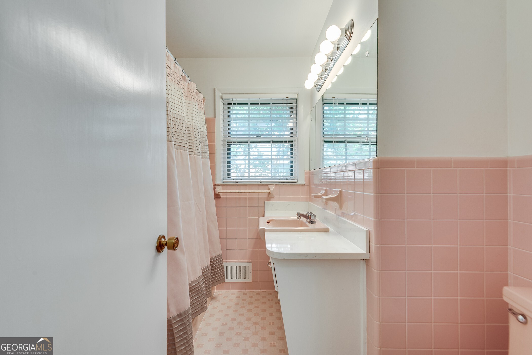 2175 Fisher Trail NE